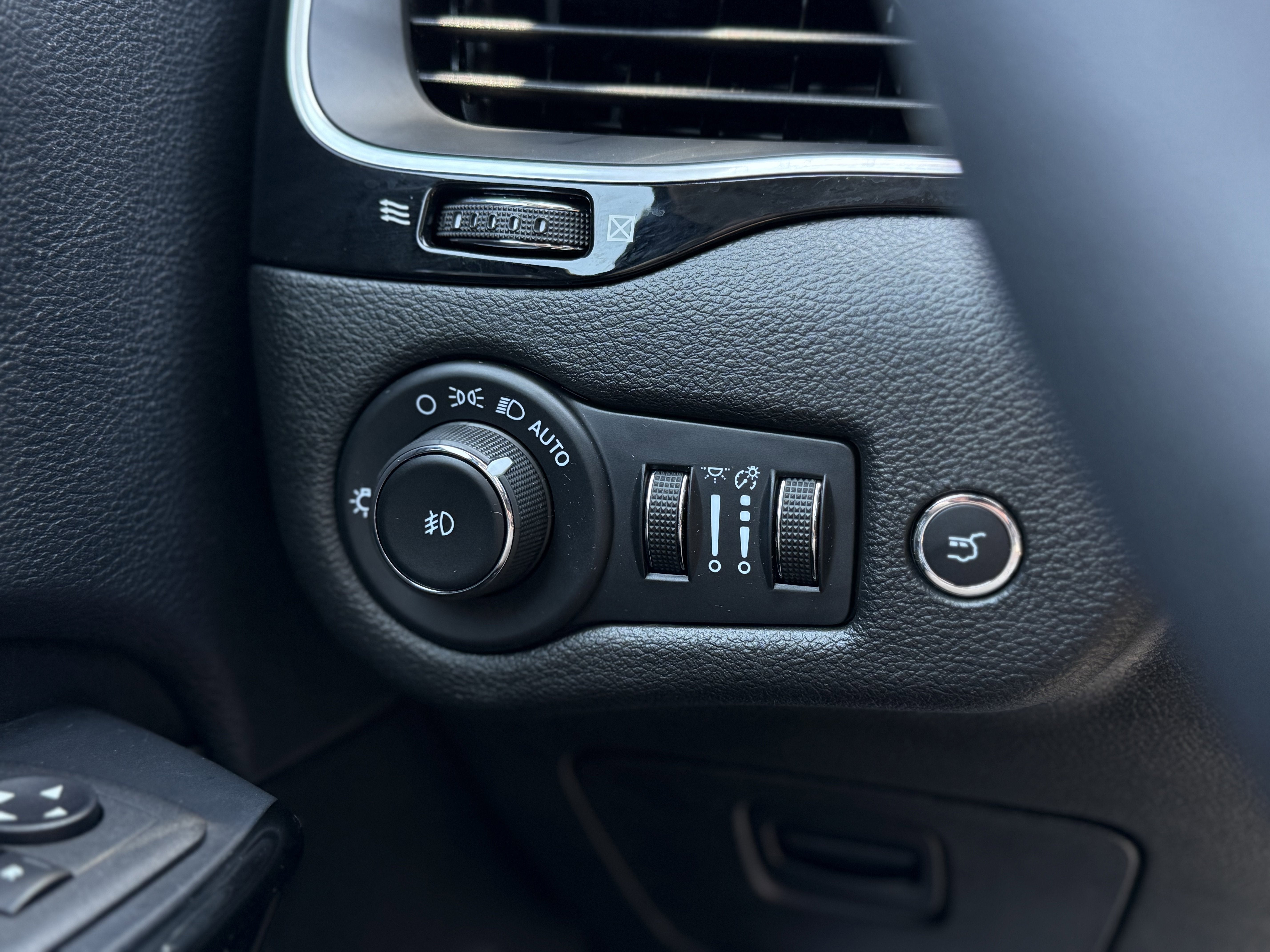 2023 Jeep Cherokee Altitude
