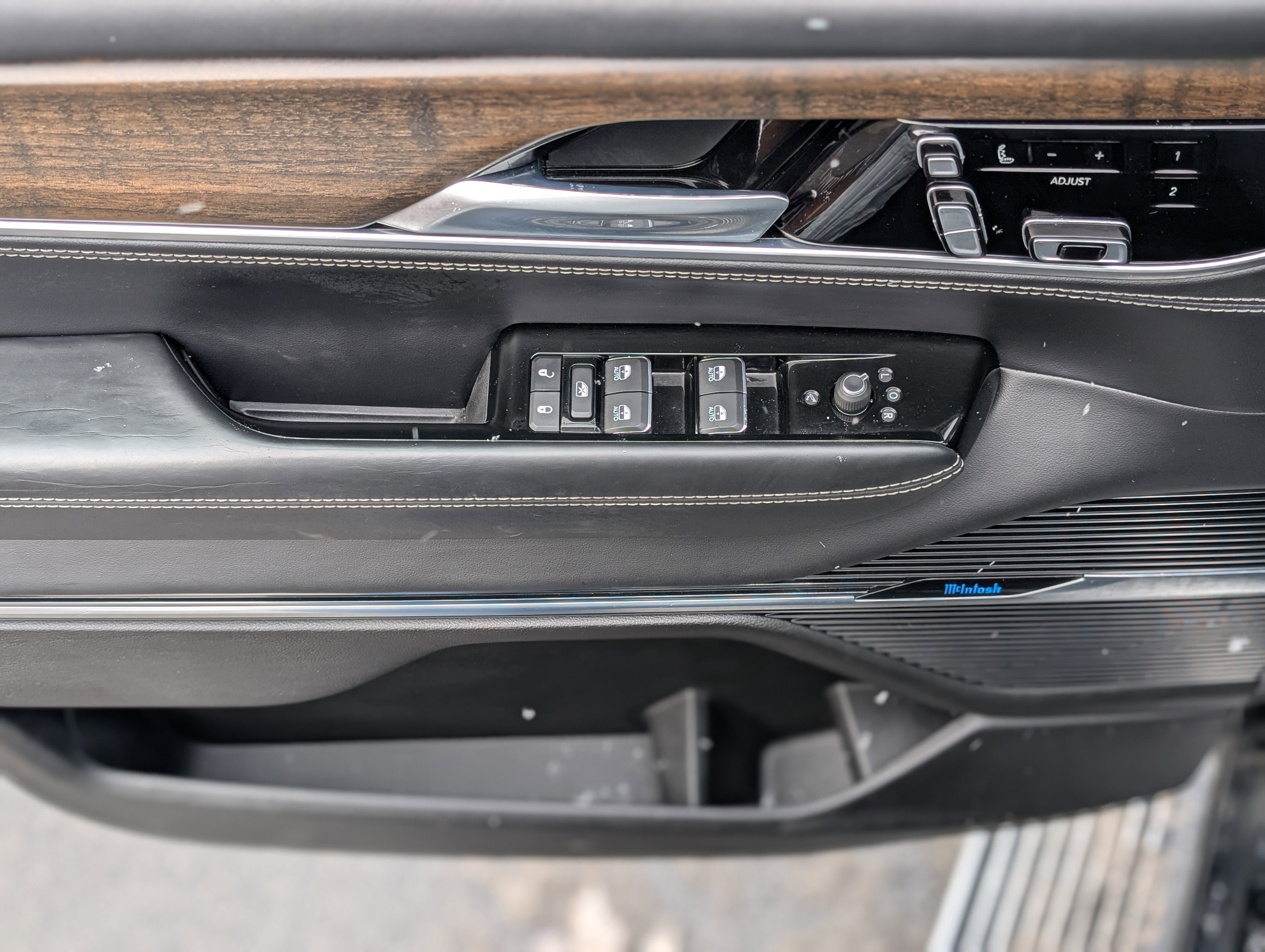 2022 Jeep Grand Wagoneer Series I