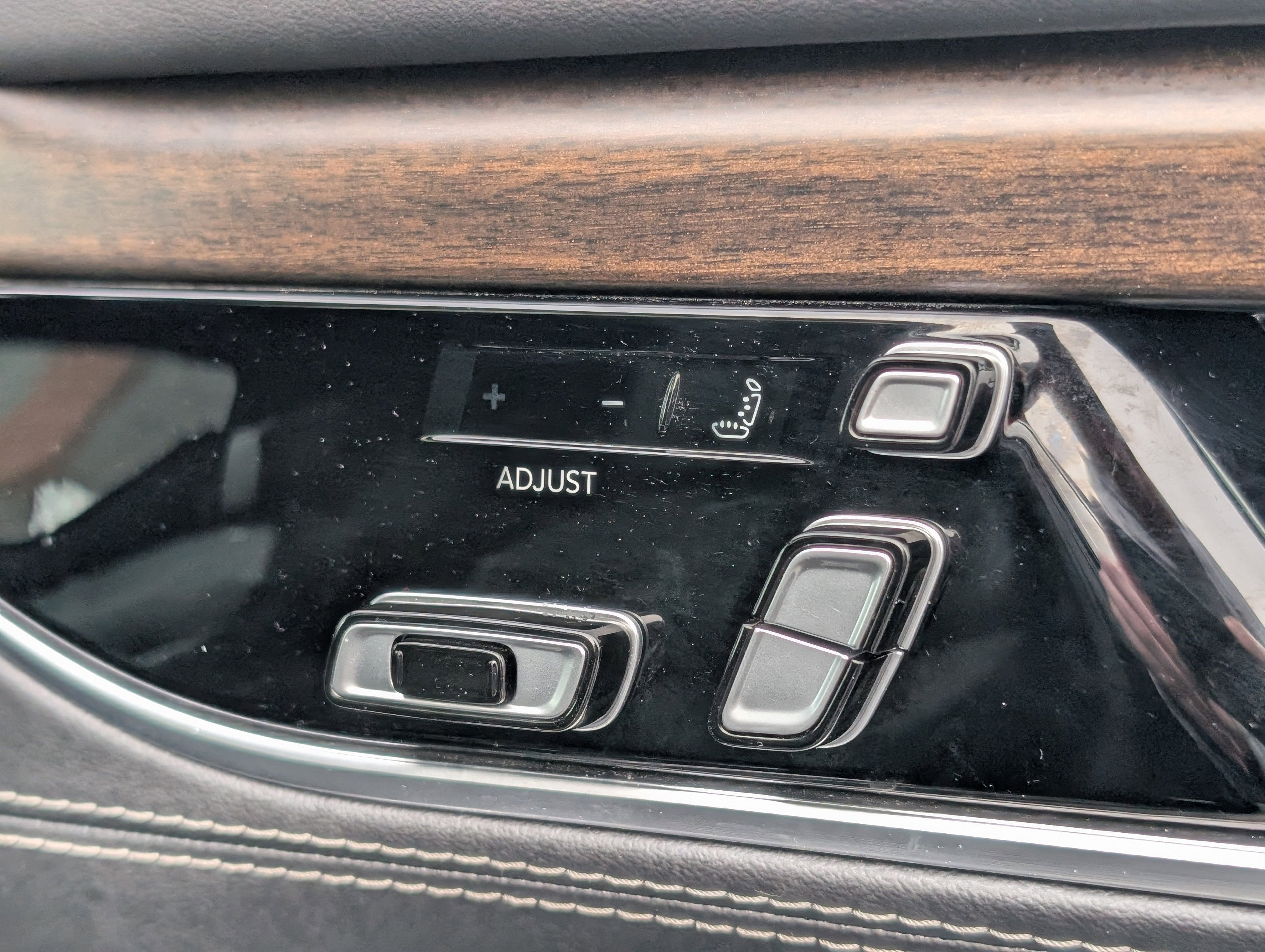 2022 Jeep Grand Wagoneer Series I