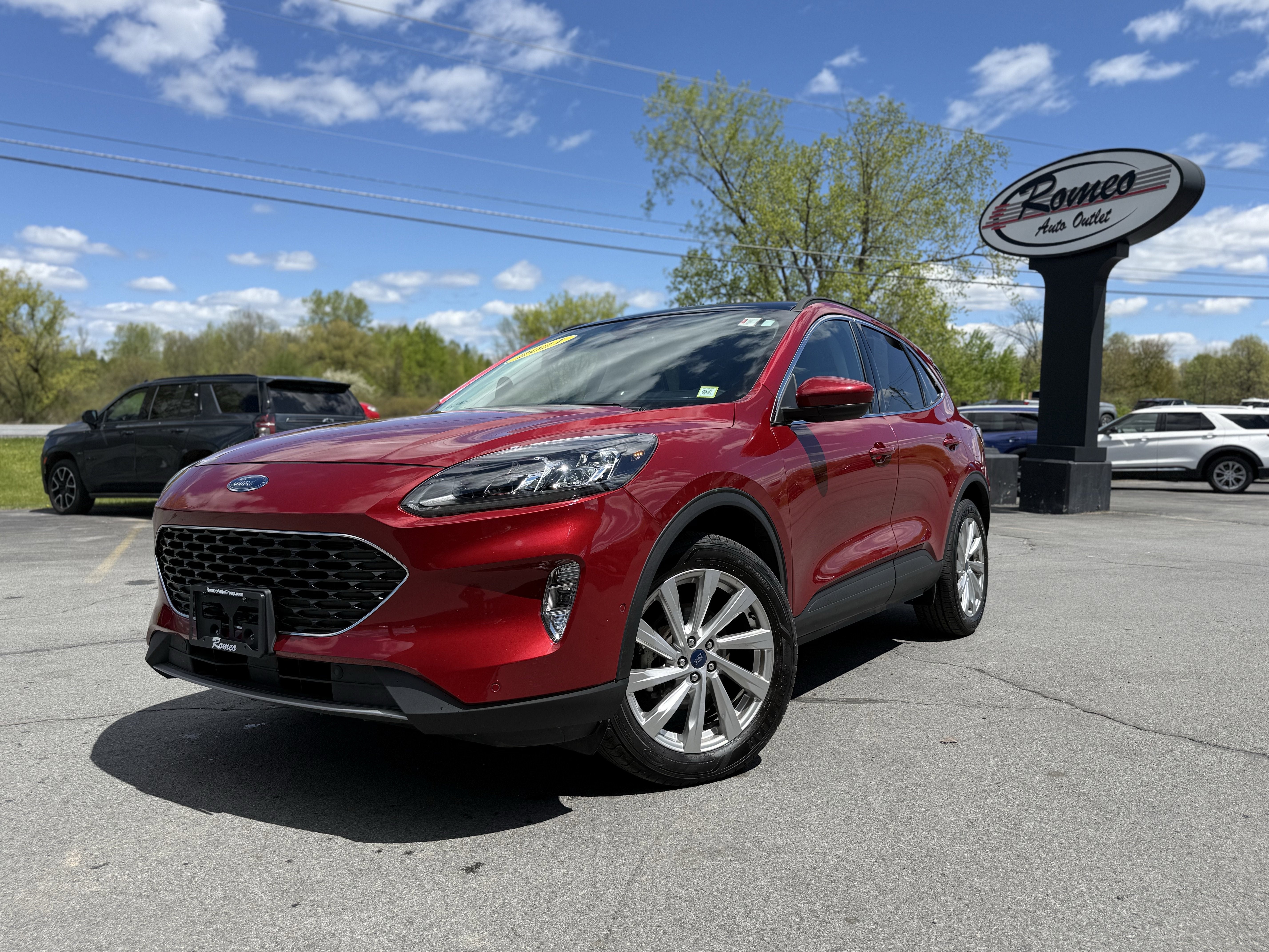 2021 Ford Escape Titanium AWD's photo