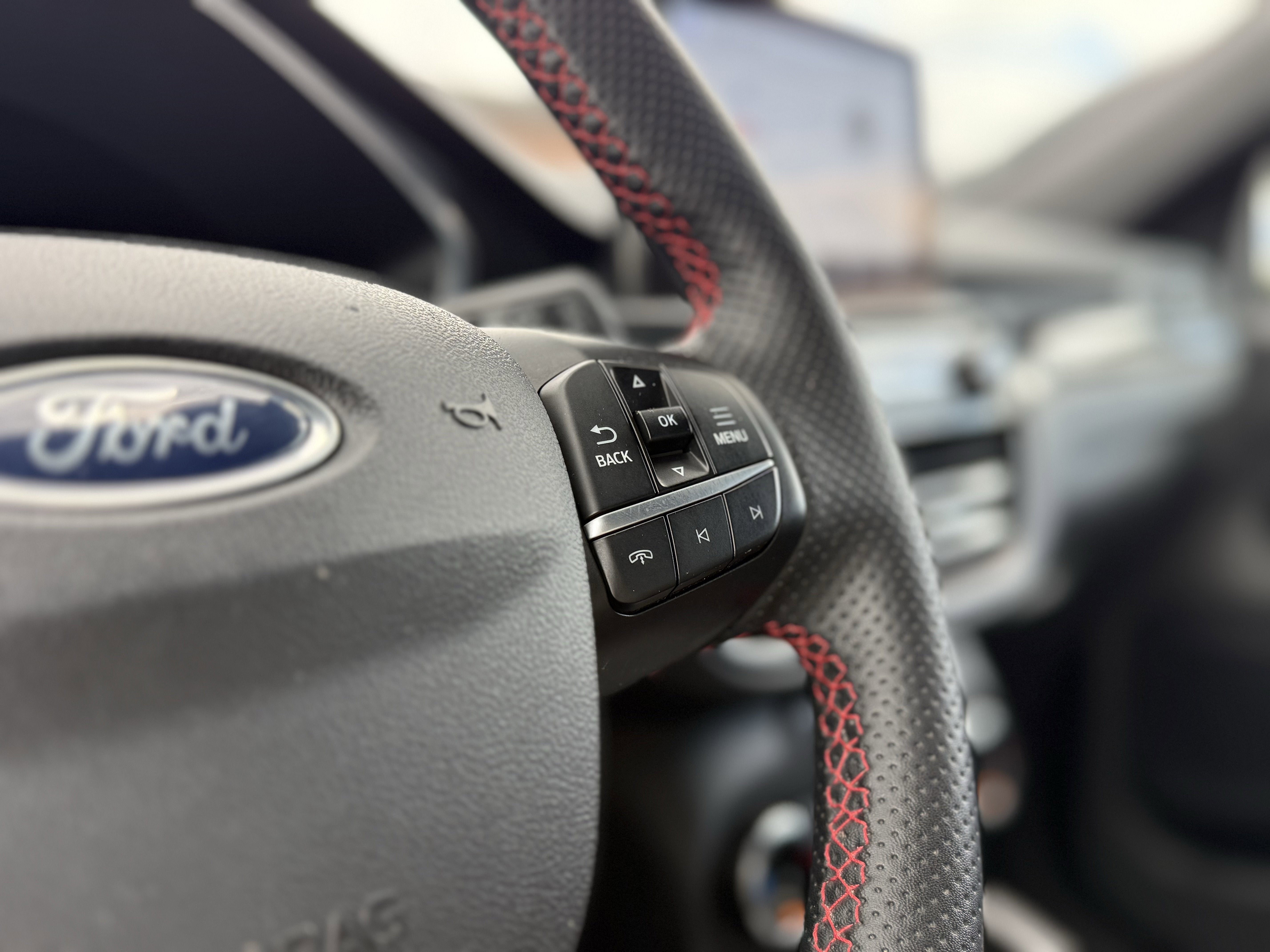 2023 Ford Escape ST-Line Select
