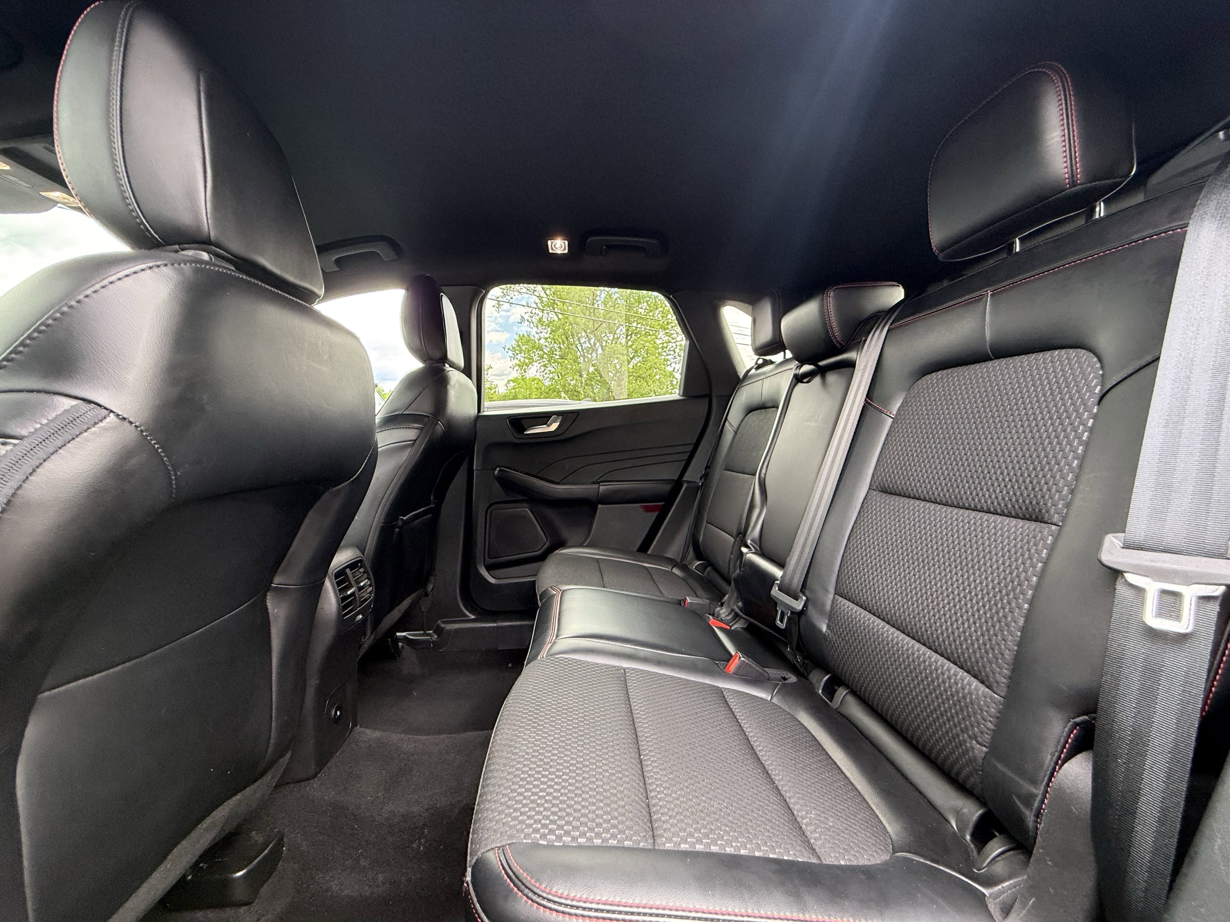 2023 Ford Escape ST-Line Select