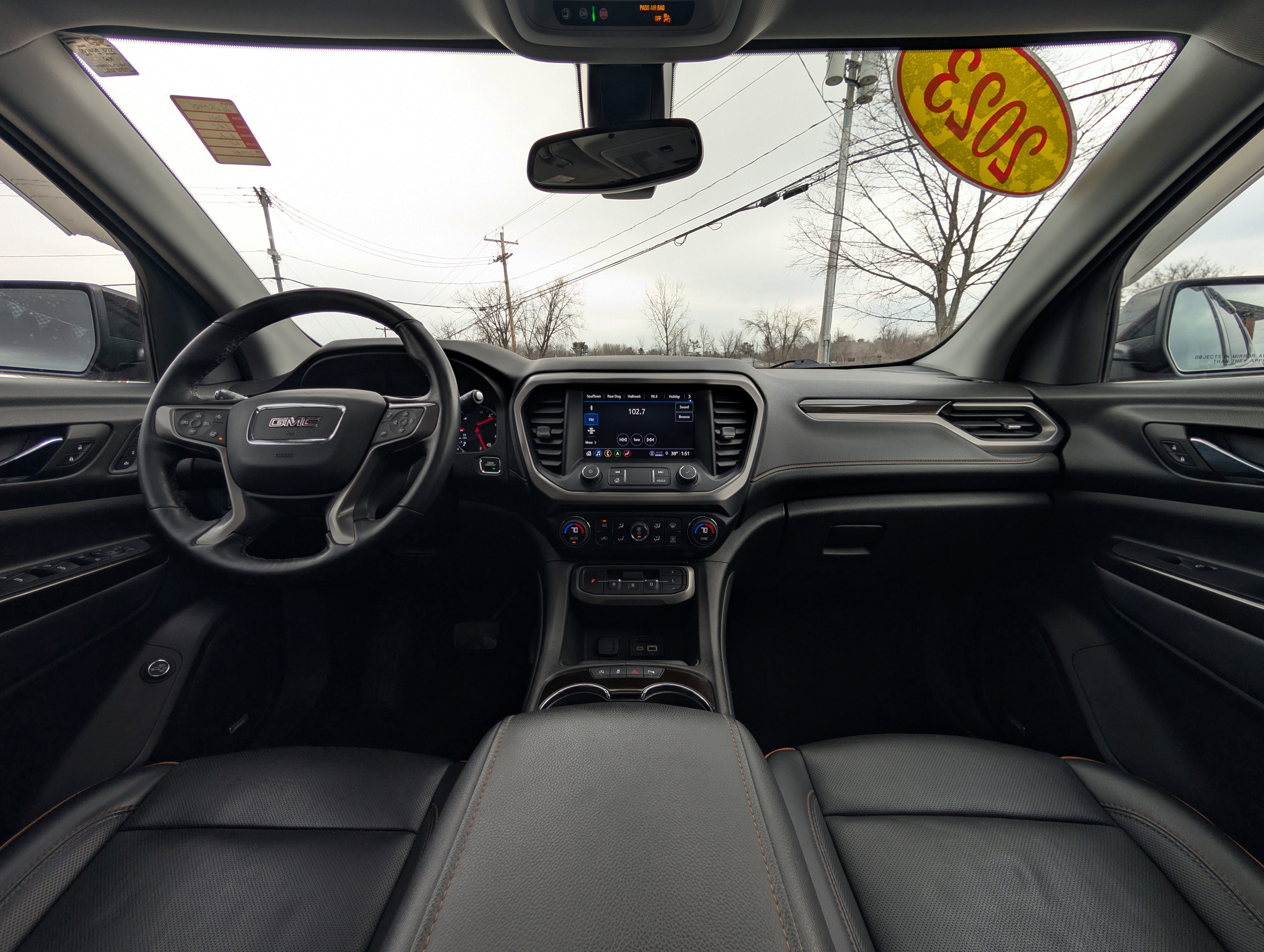 2023 GMC Acadia AT4