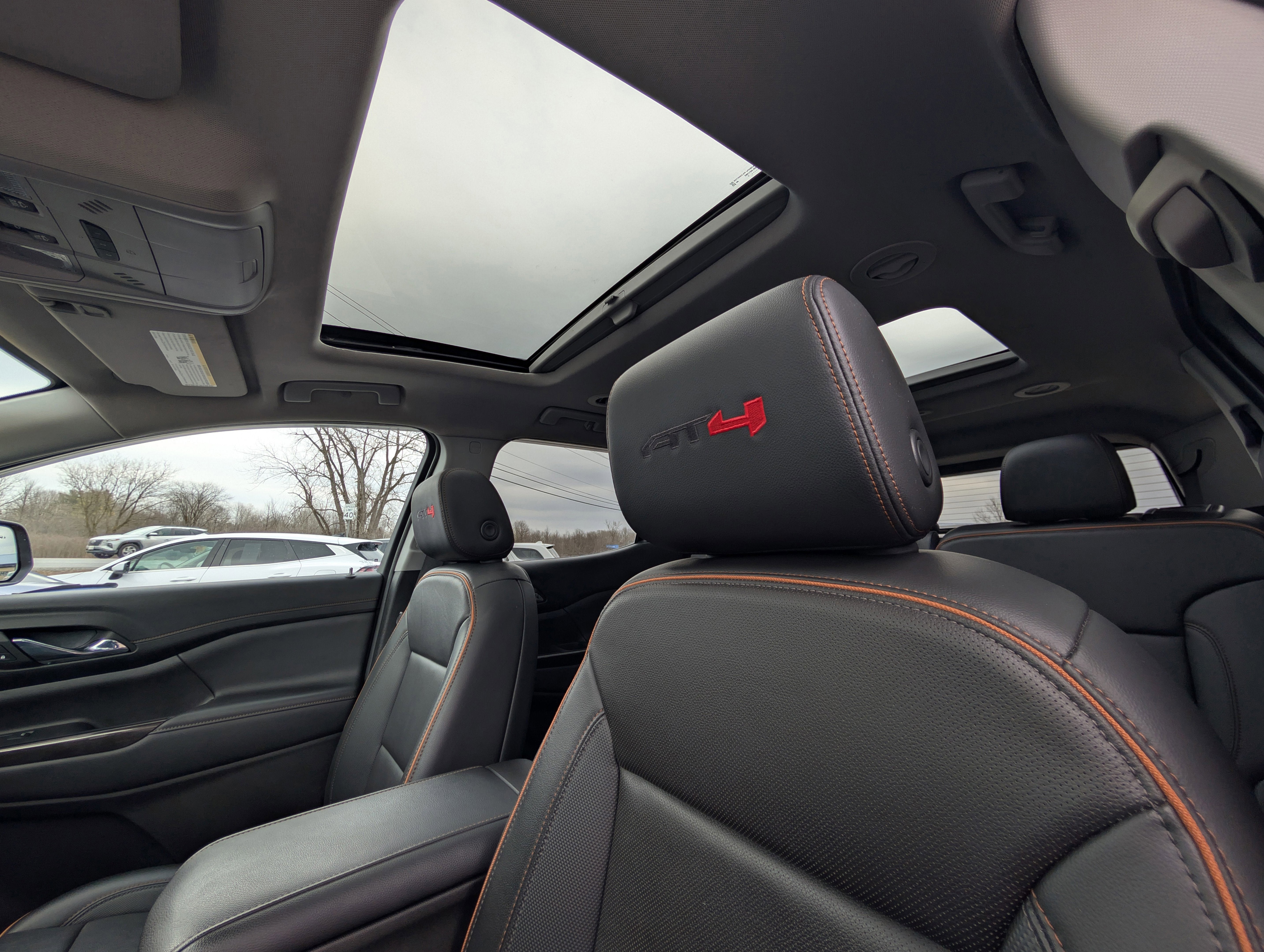 2023 GMC Acadia AT4
