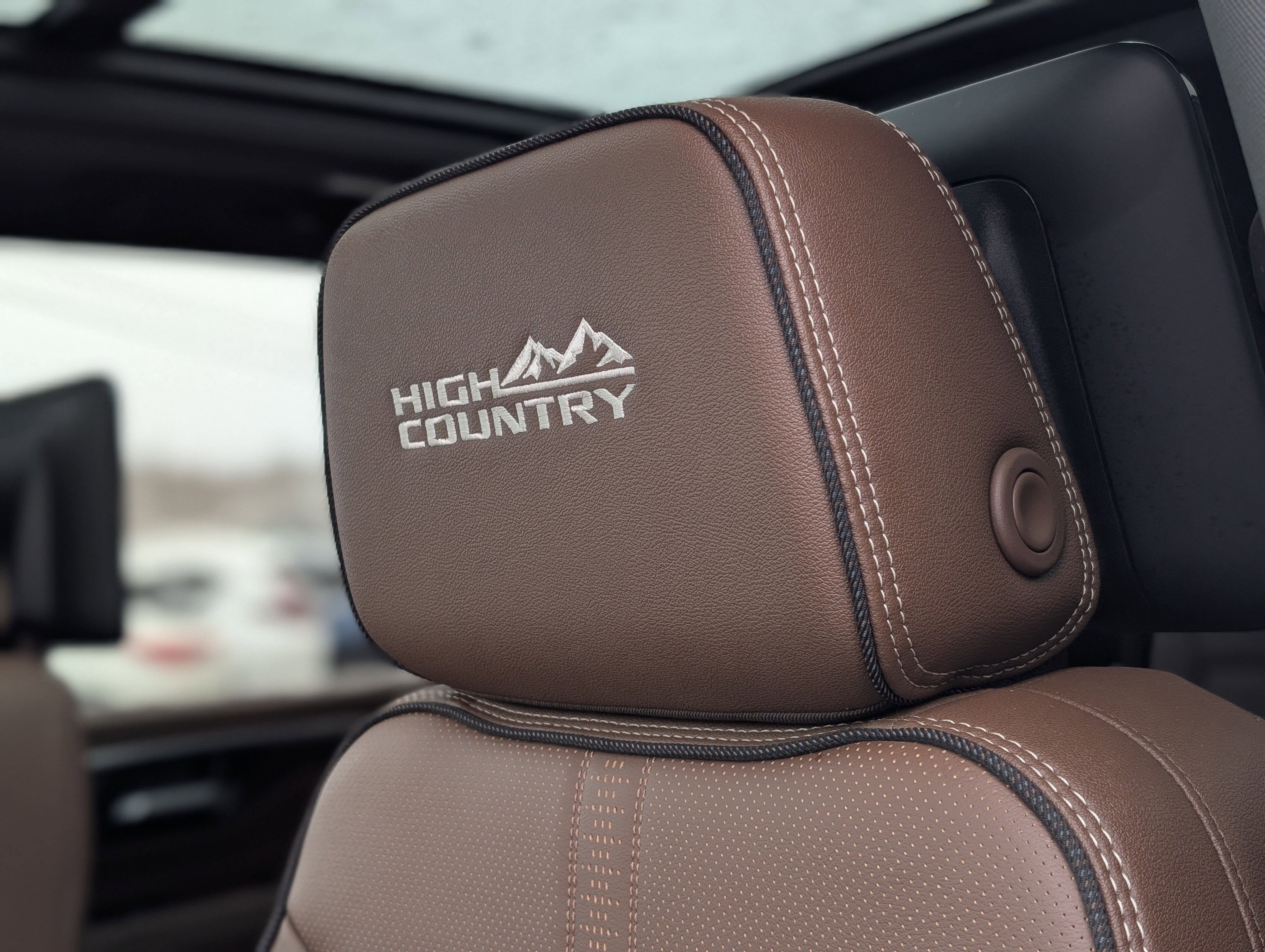 2025 Chevrolet Suburban High Country