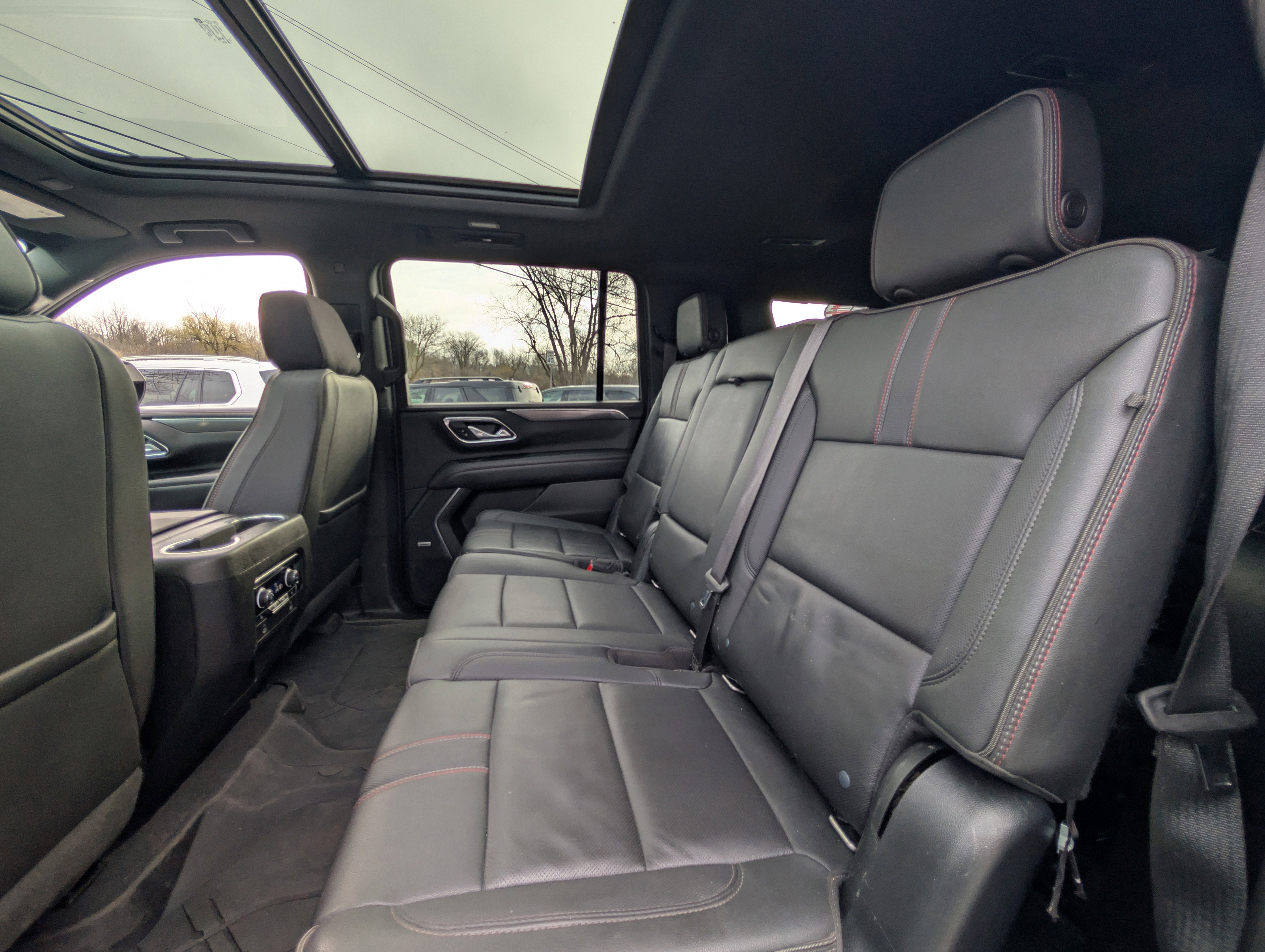 2022 Chevrolet Suburban RST