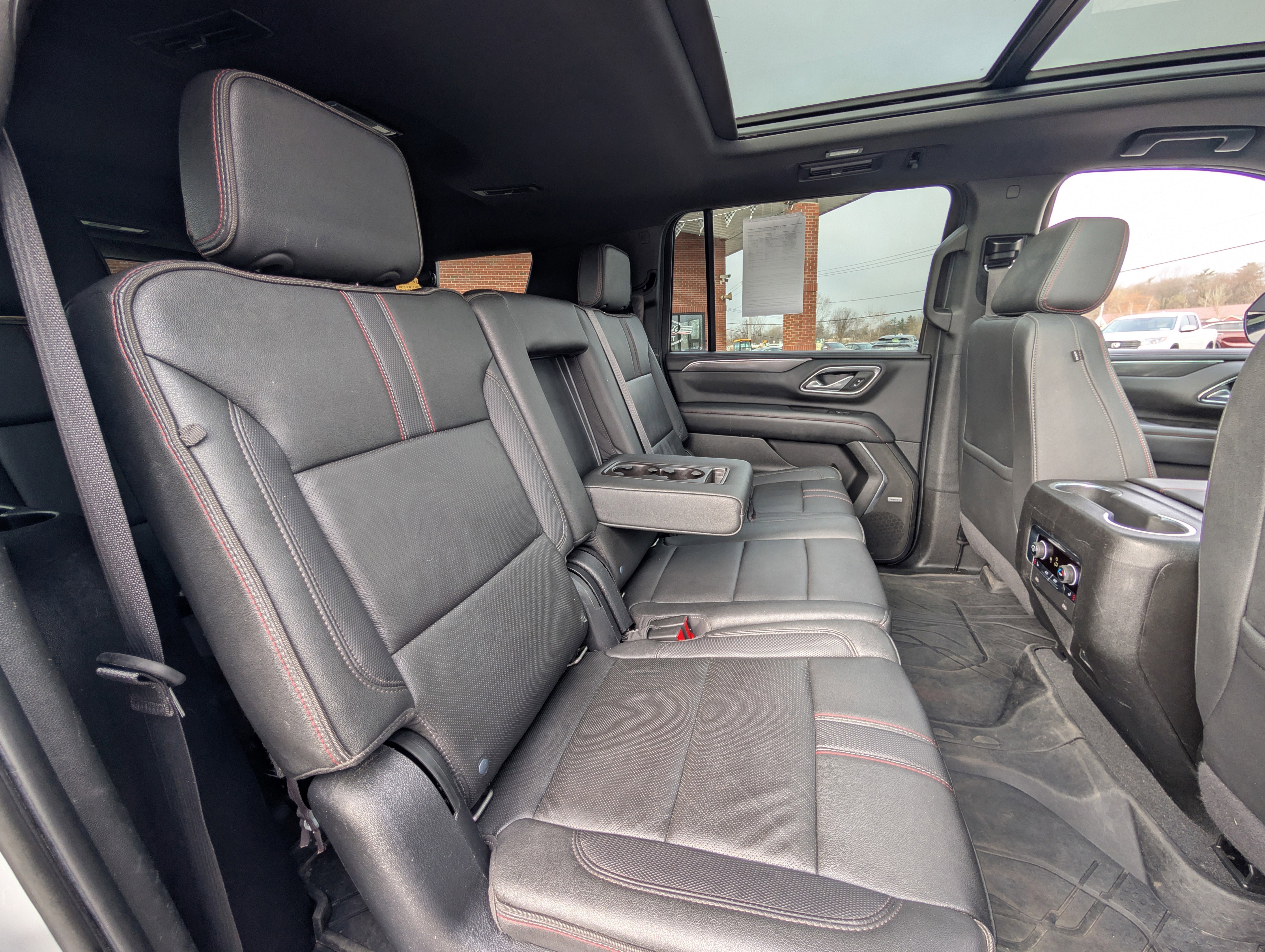 2022 Chevrolet Suburban RST