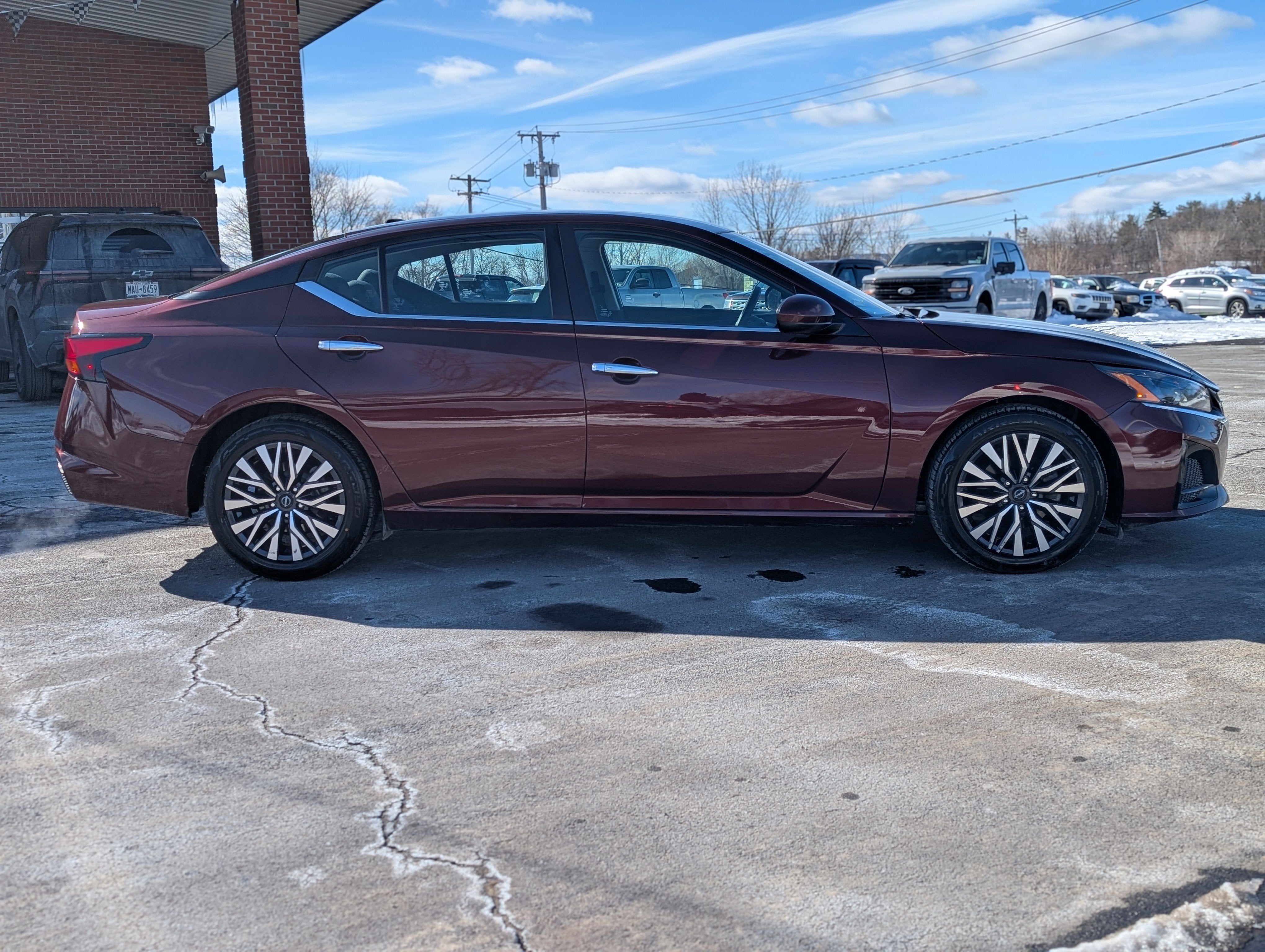 2023 Nissan Altima 2.5 SV