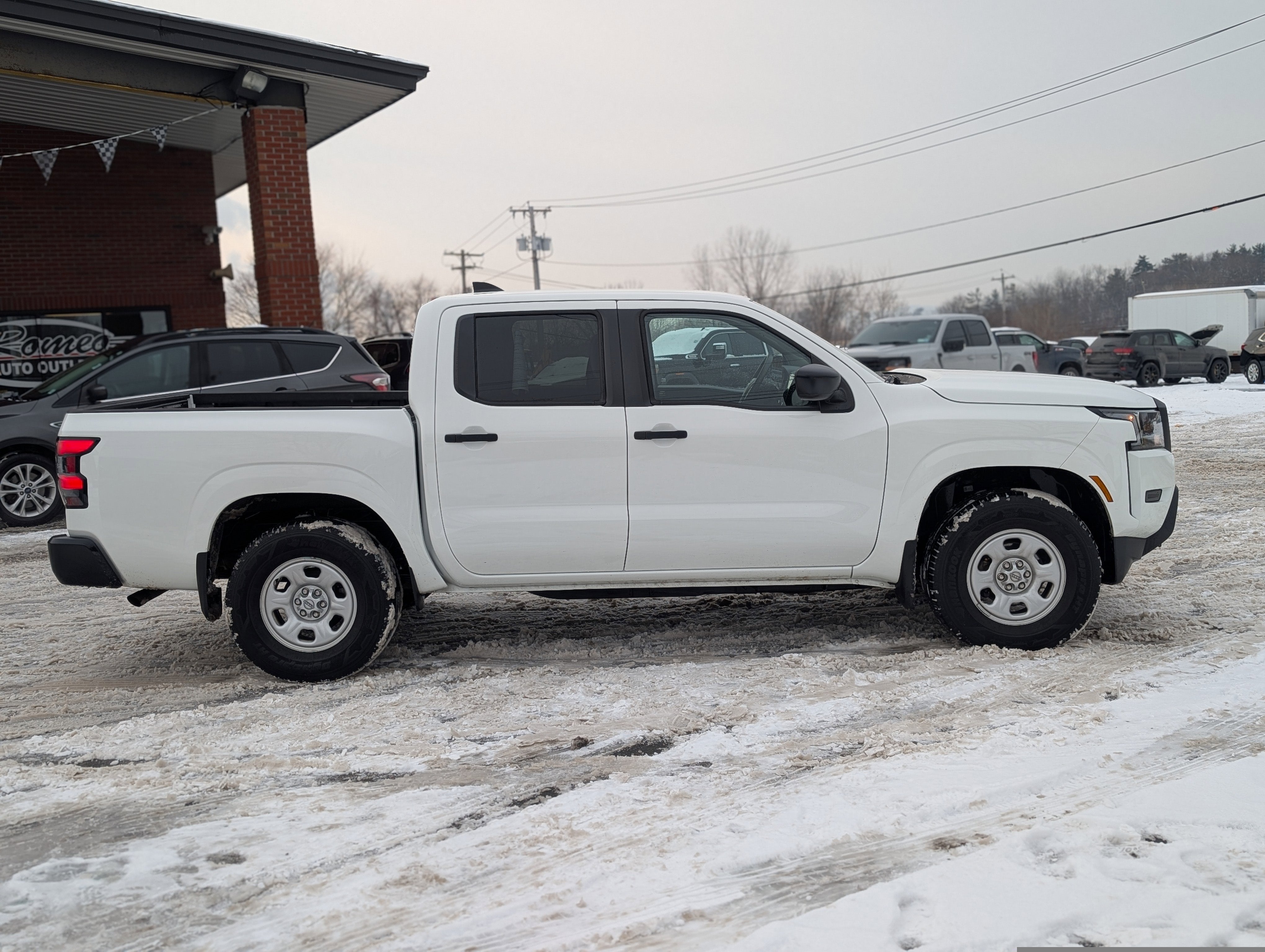2023 Nissan Frontier S