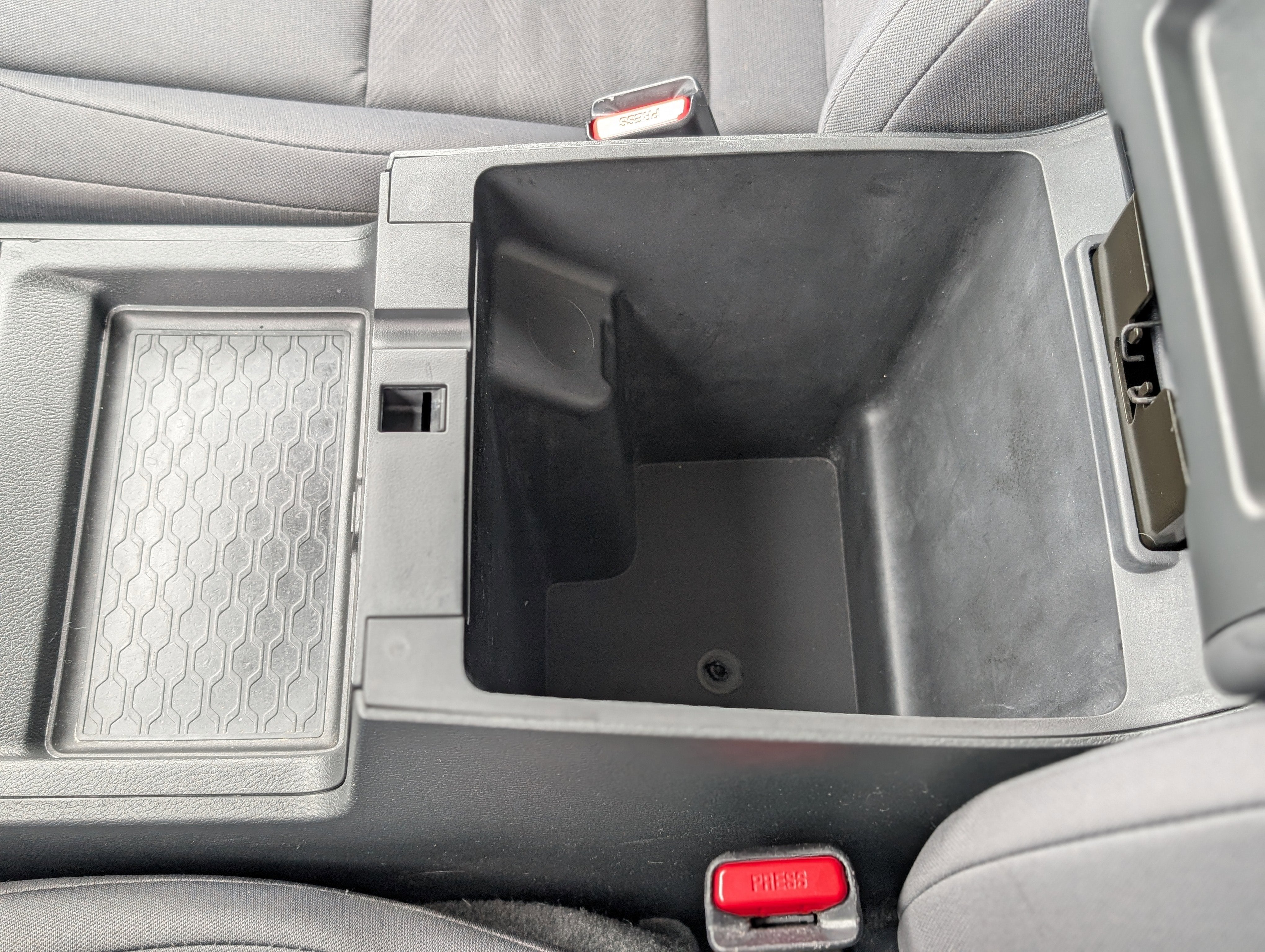 2023 Nissan Frontier S