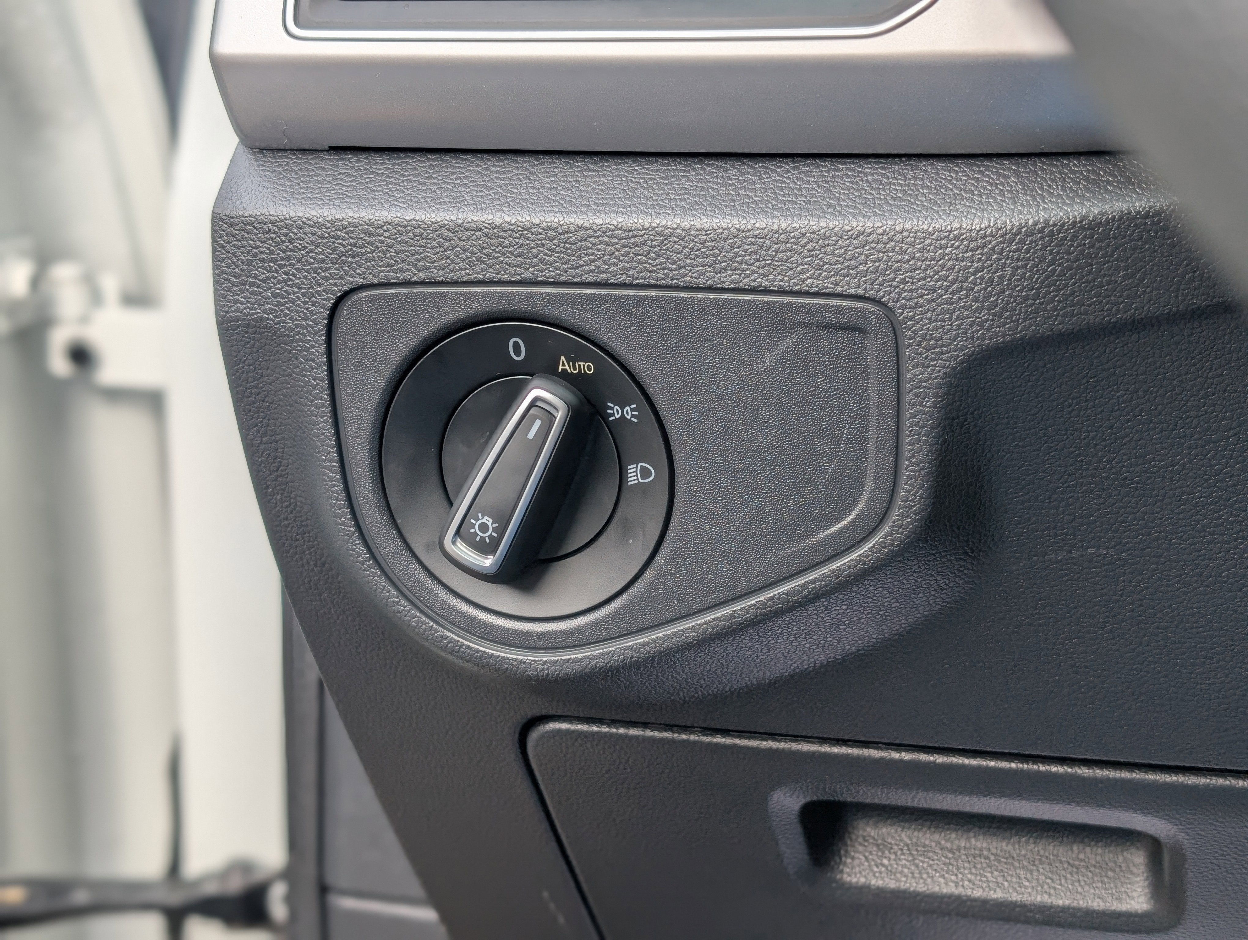 2019 Volkswagen Atlas S 4Motion