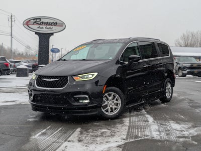 2021 Chrysler Pacifica Touring L Handicap Equipped