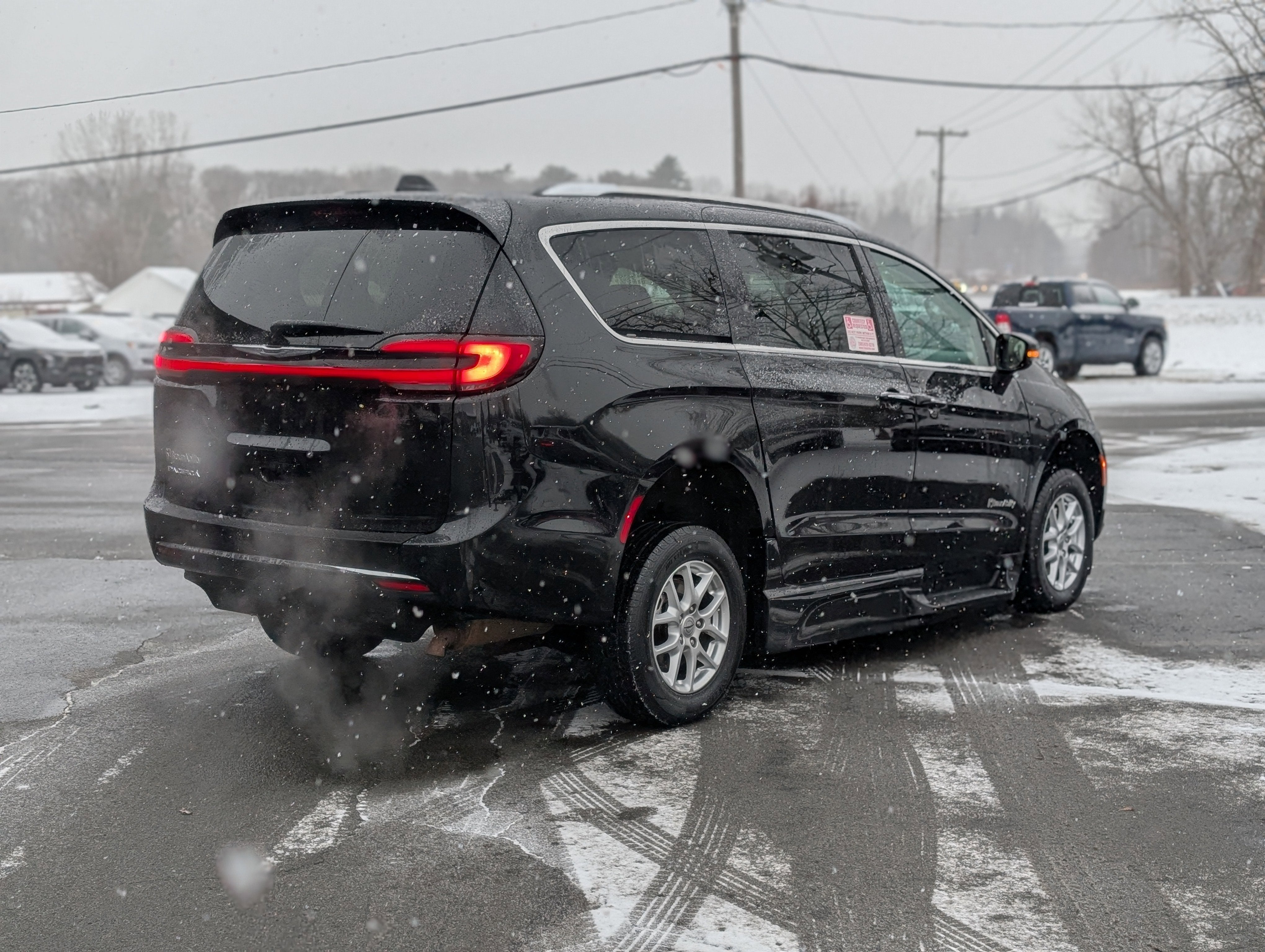 2021 Chrysler Pacifica Touring L Handicap Equipped