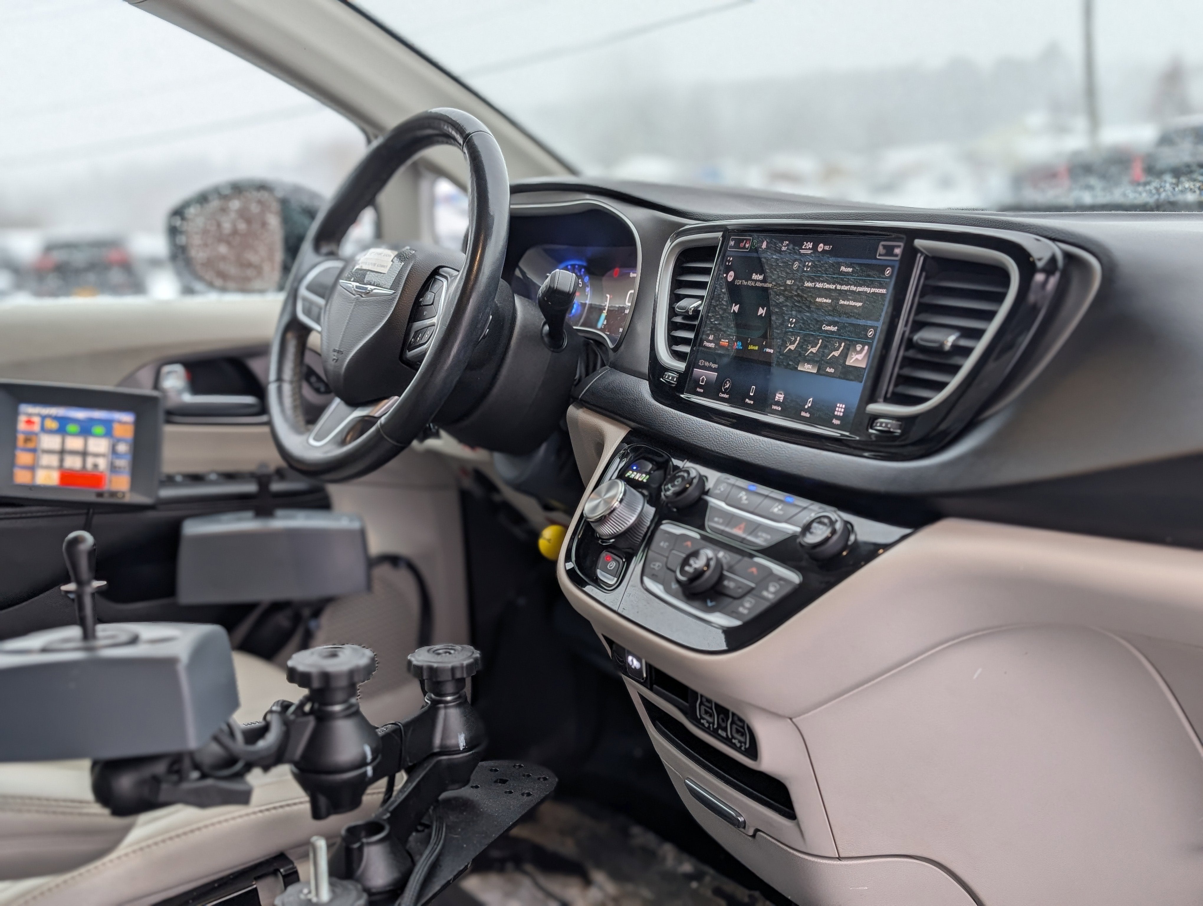 2021 Chrysler Pacifica Touring L Handicap Equipped