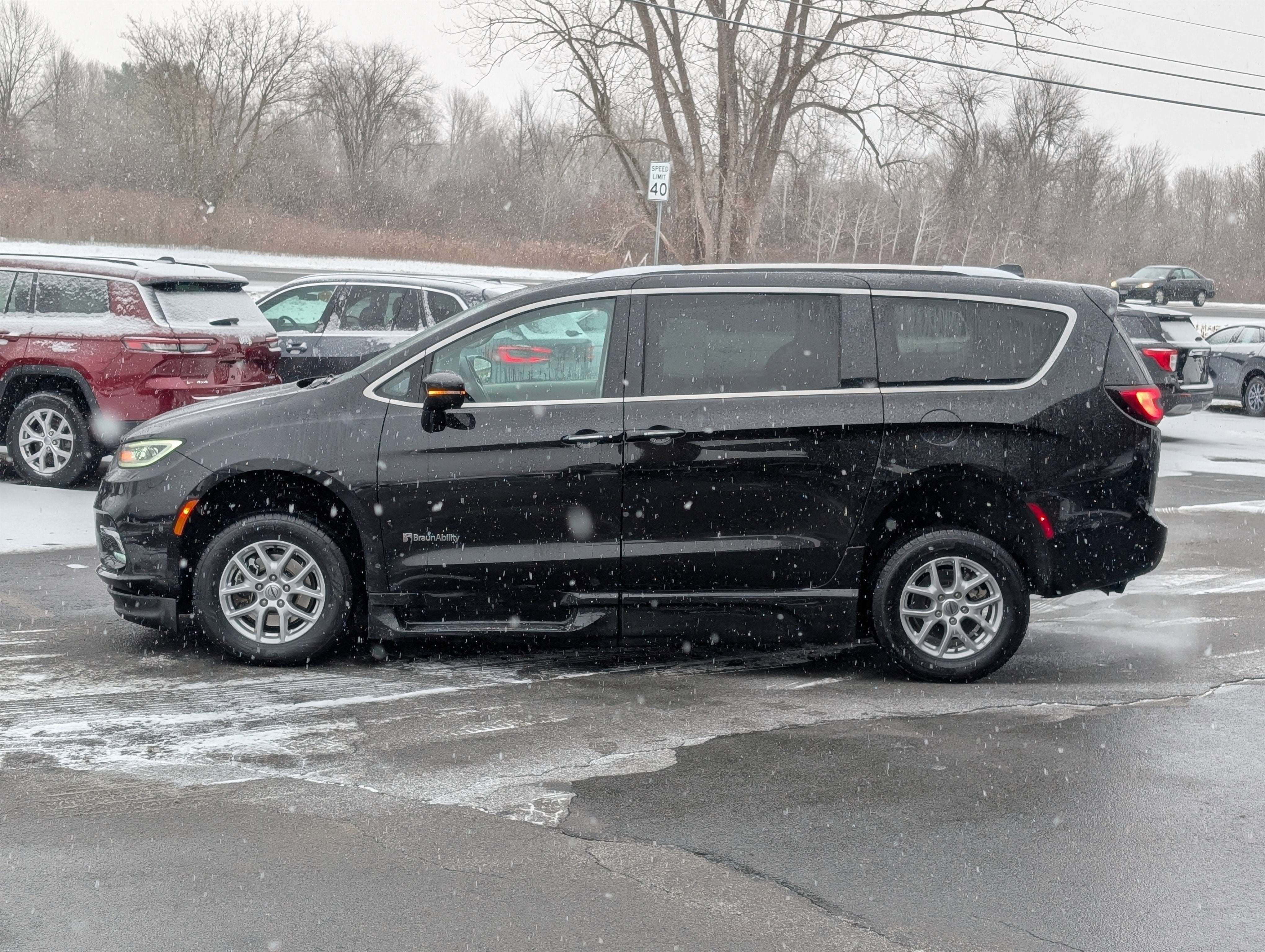 2021 Chrysler Pacifica Touring L Handicap Equipped