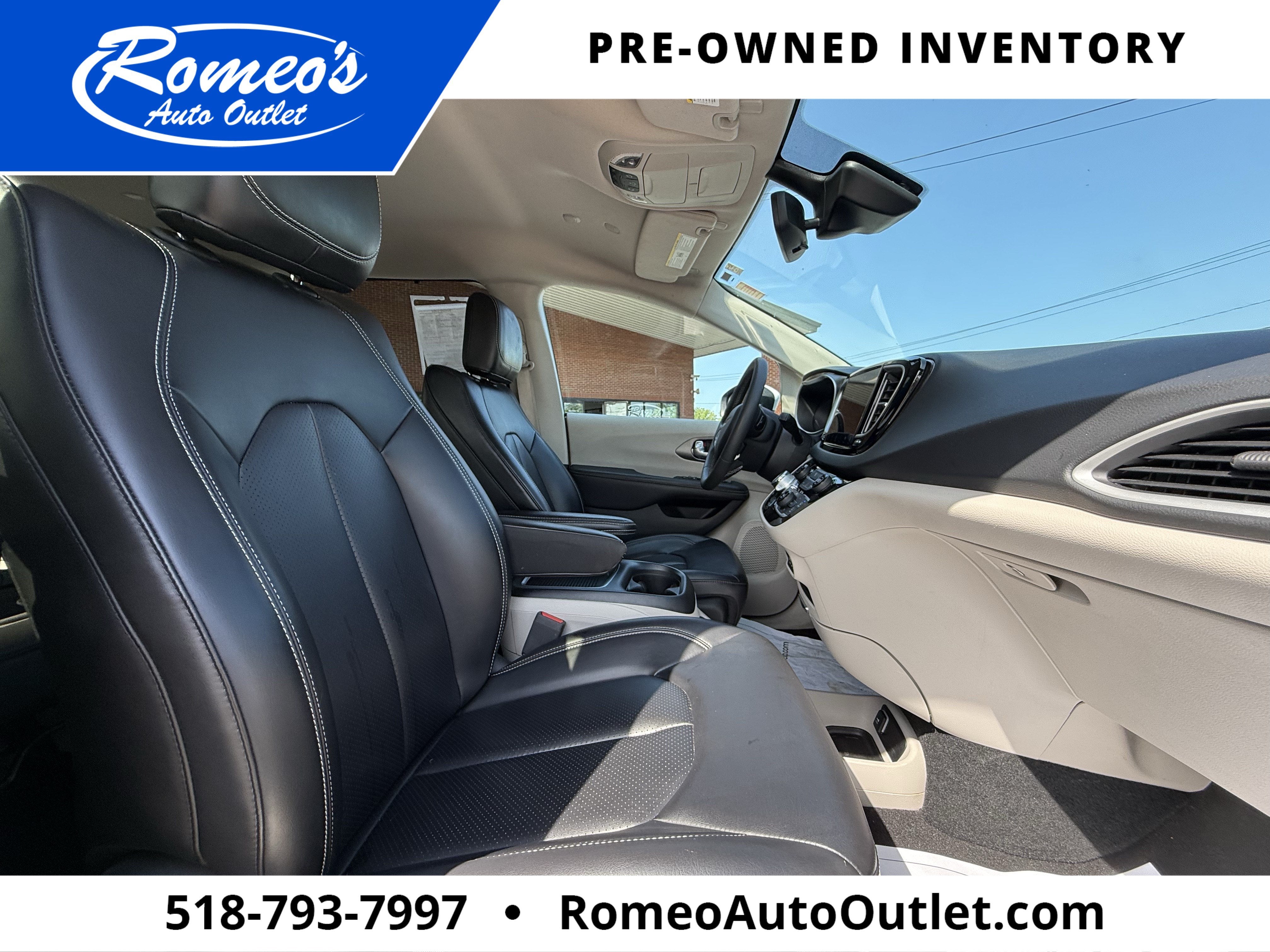 2023 Chrysler Pacifica Touring L