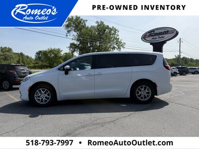 2023 Chrysler Pacifica Touring L
