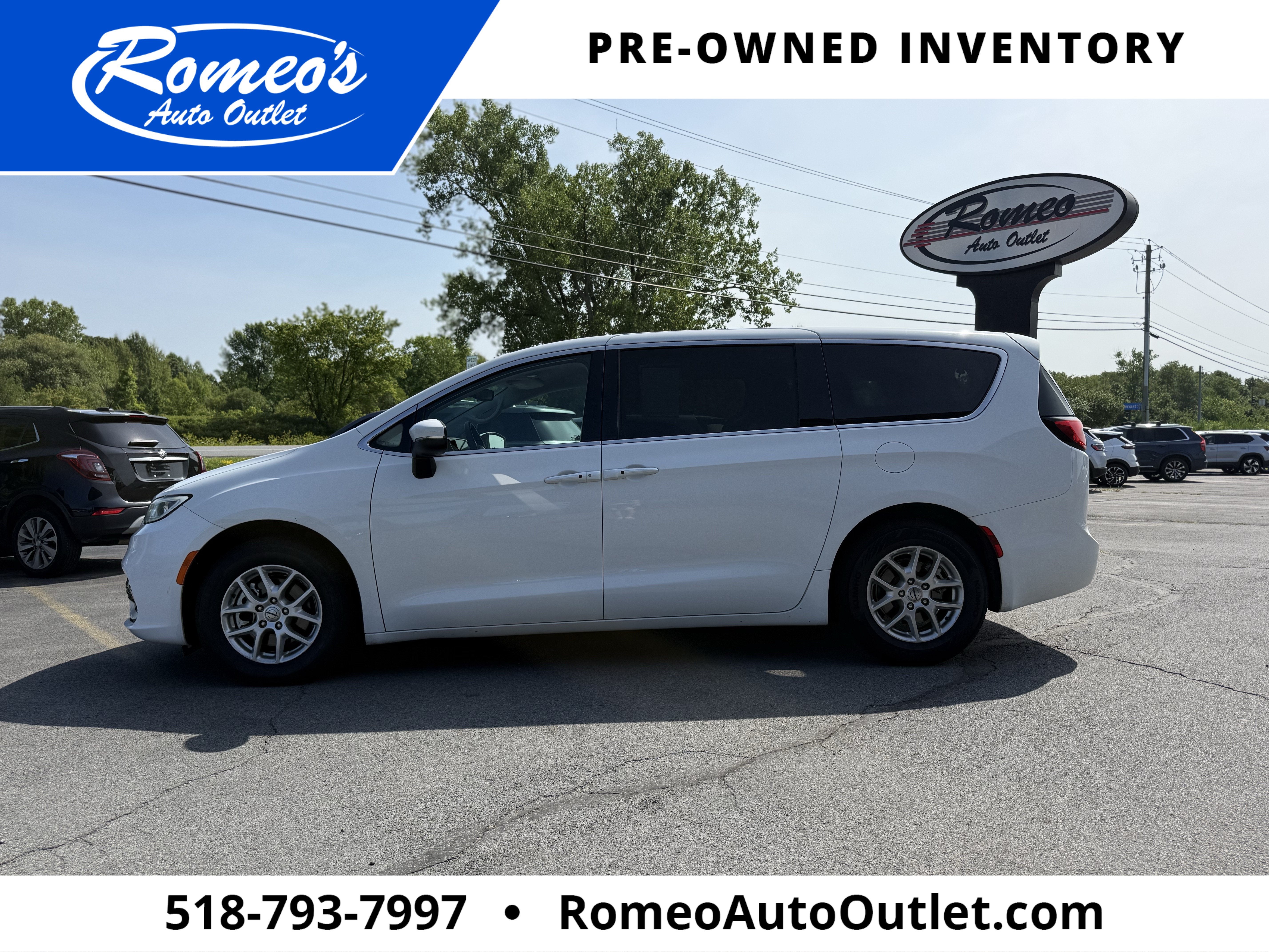 2023 Chrysler Pacifica Touring L