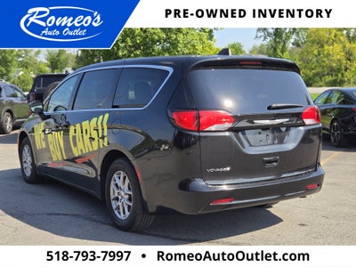 2023 Chrysler Voyager LX