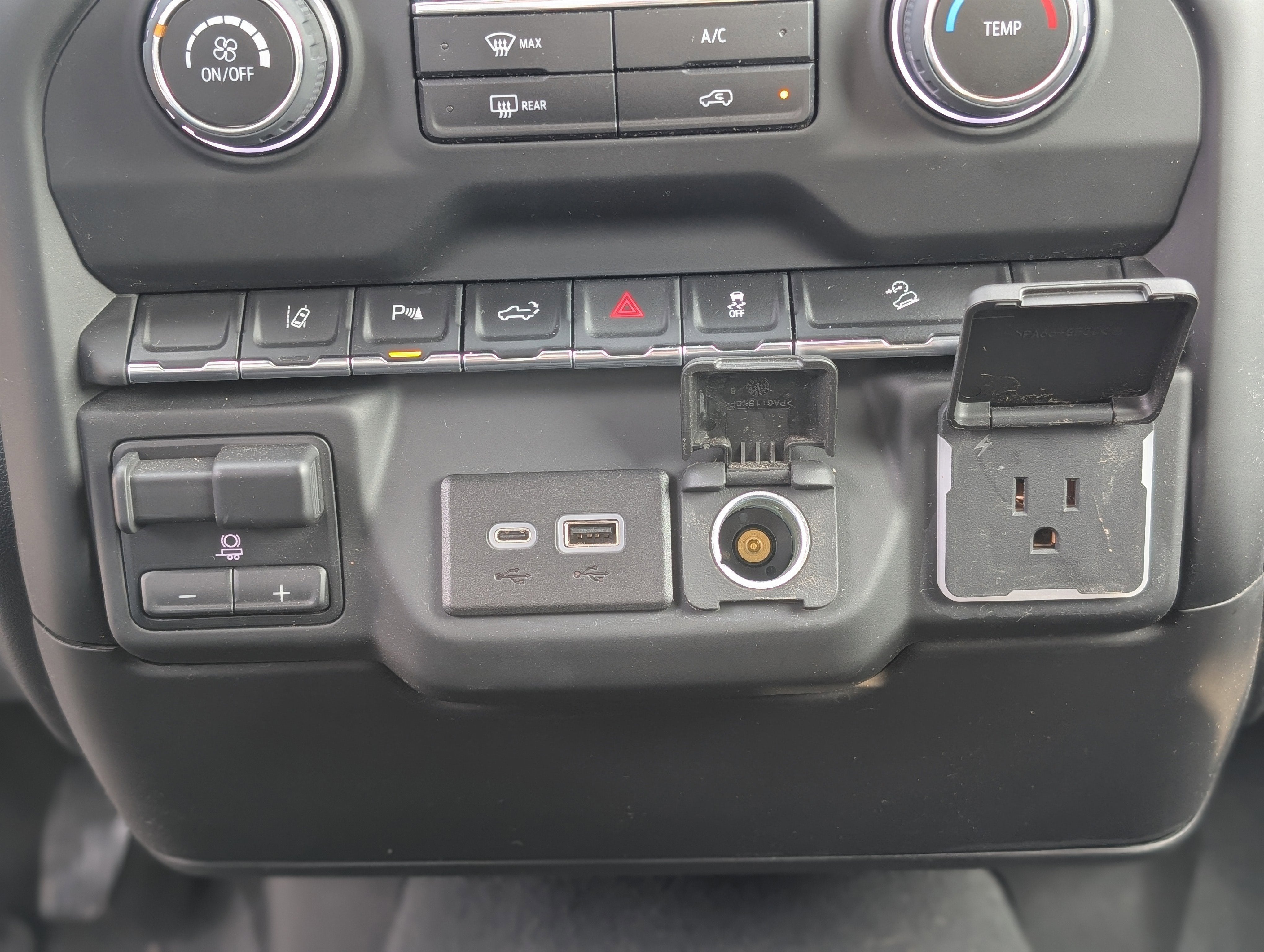 2024 Chevrolet Silverado 2500HD Custom