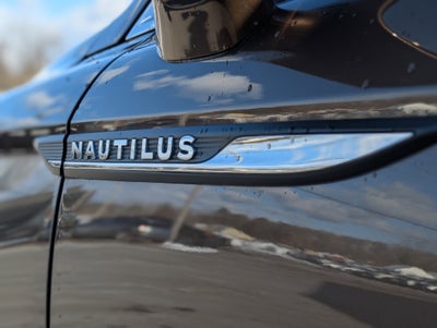 2022 Lincoln Nautilus Standard