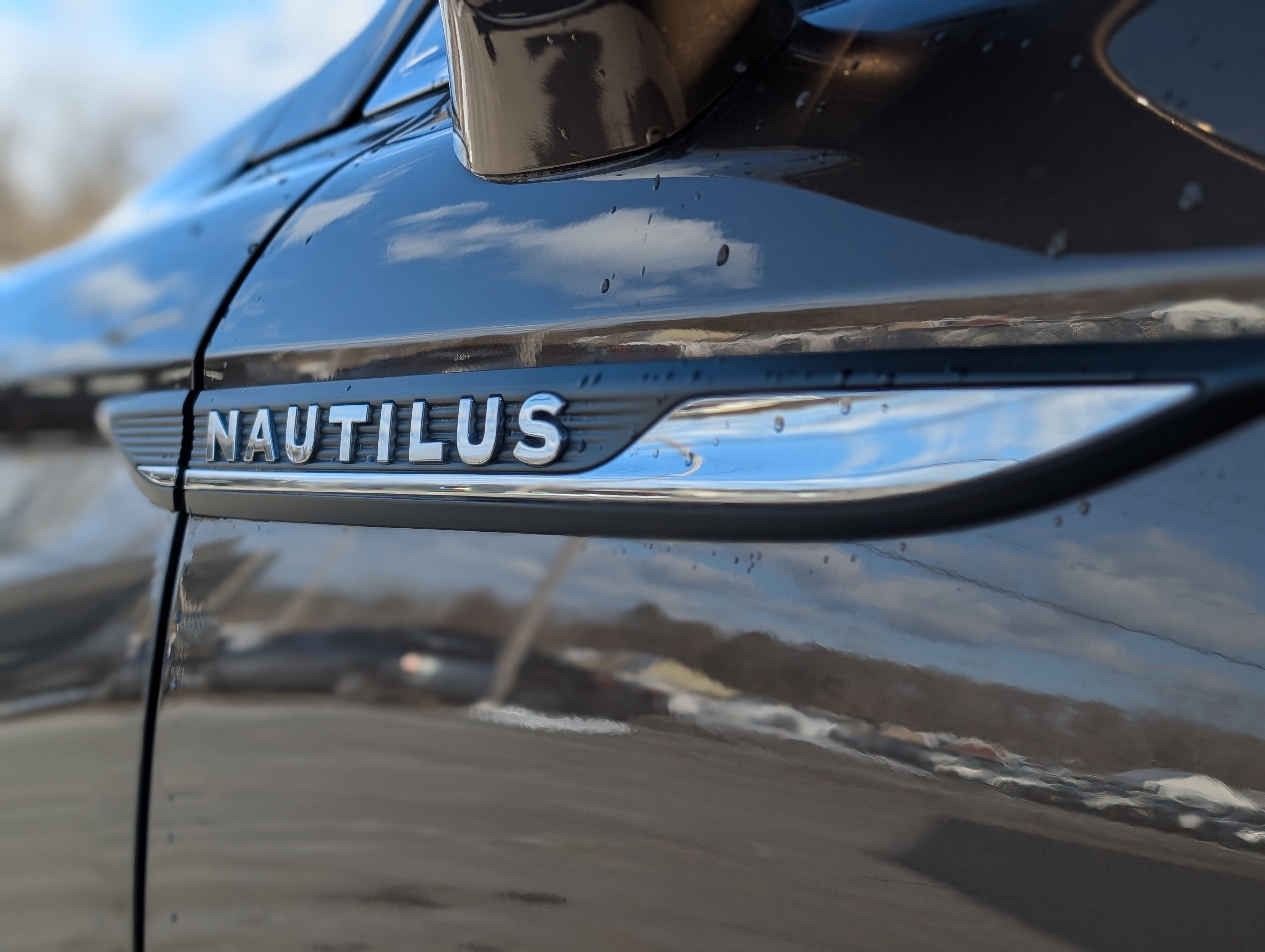 2022 Lincoln Nautilus Standard