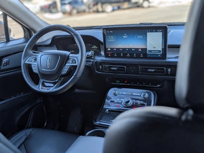 2022 Lincoln Nautilus Standard