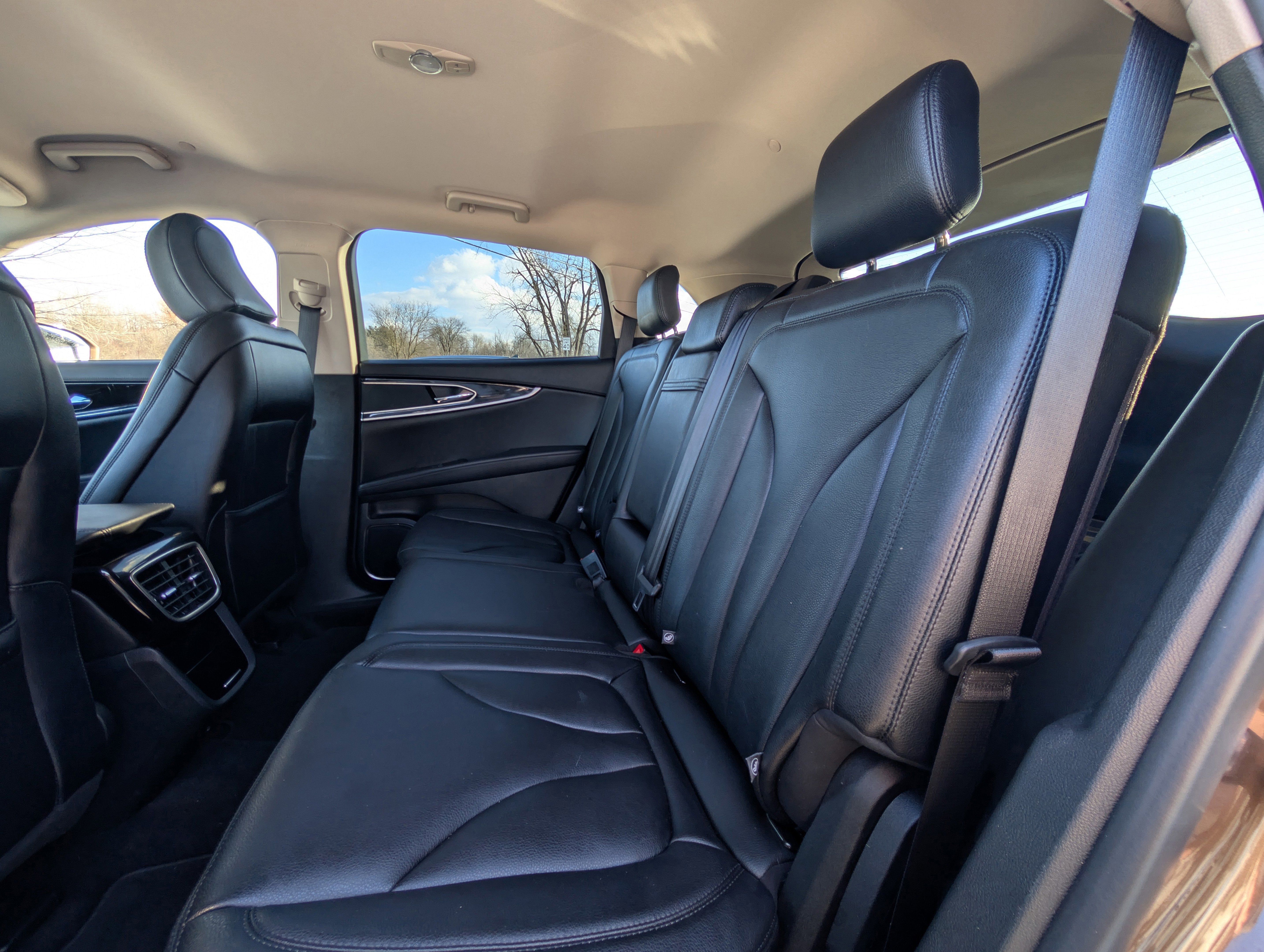 2022 Lincoln Nautilus Standard