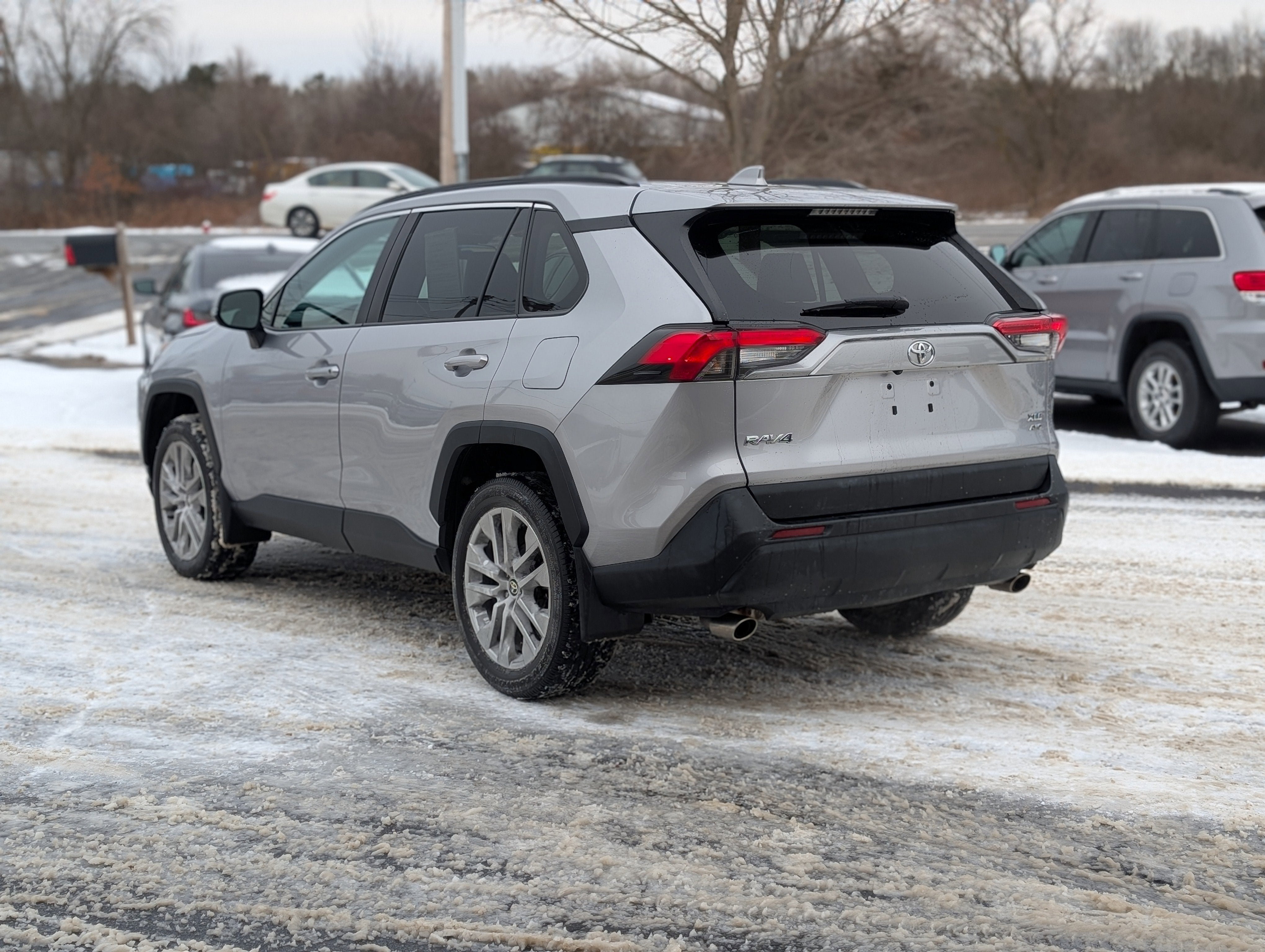 2022 Toyota RAV4 XLE Premium