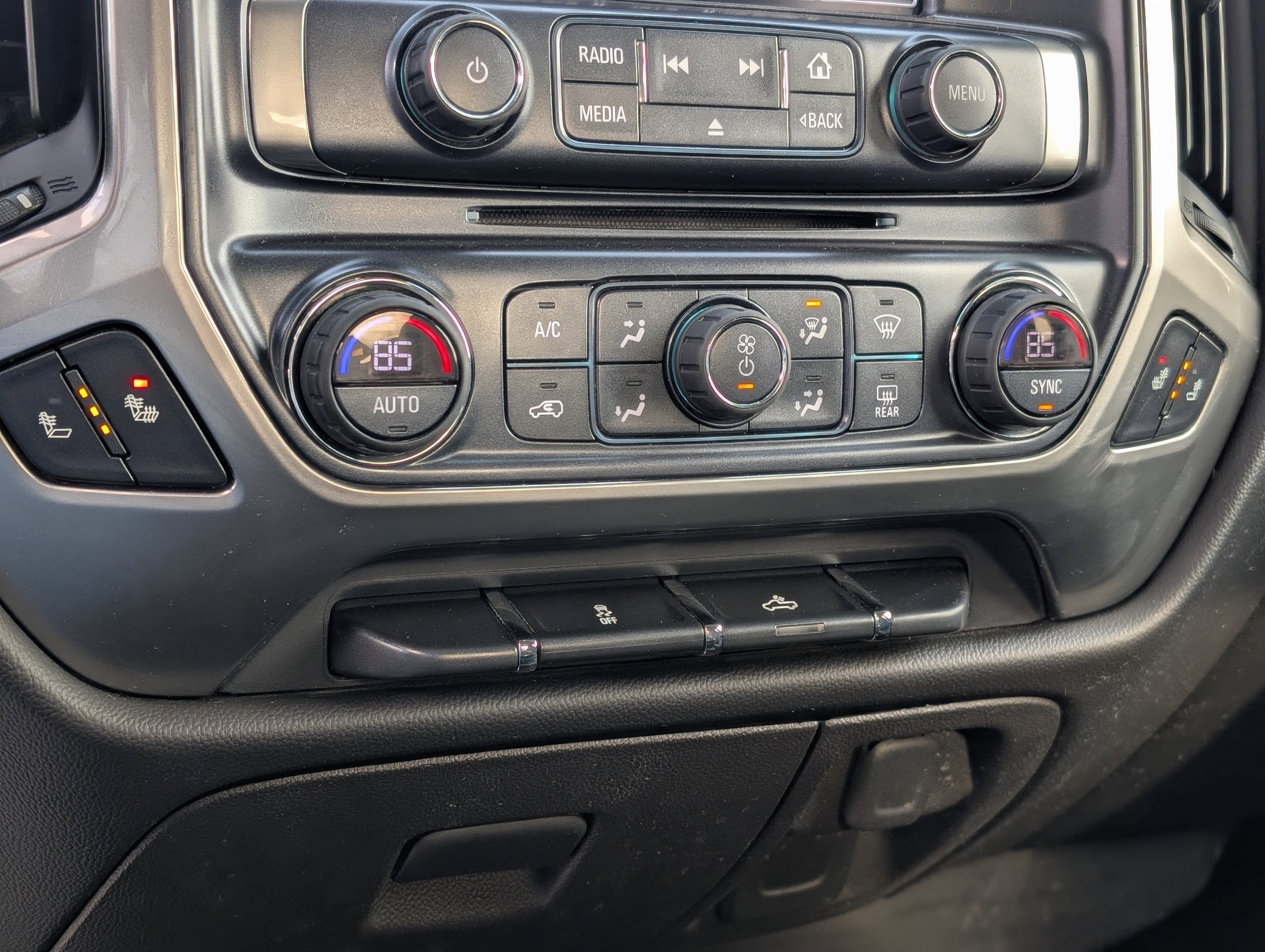 2018 Chevrolet Silverado 1500 LT LT1