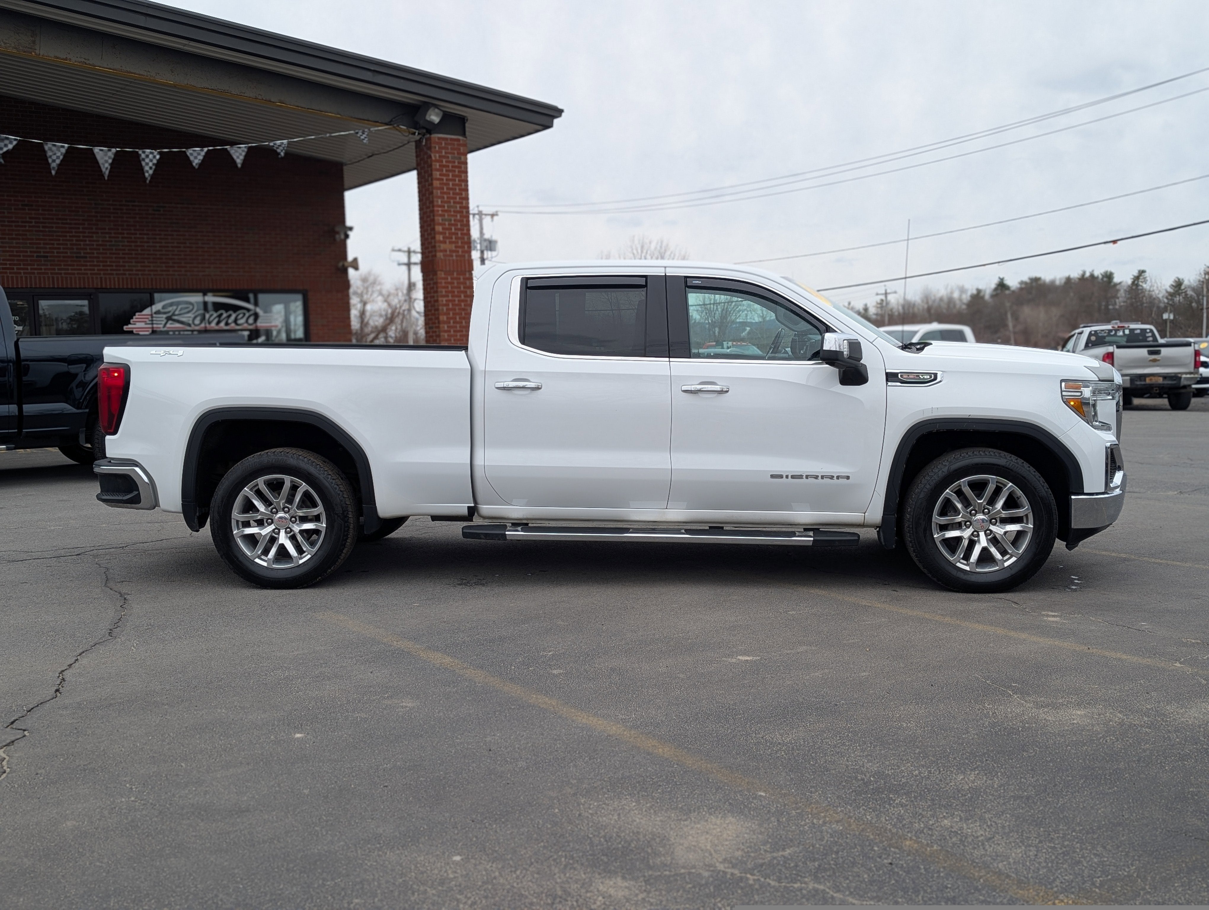 2021 GMC Sierra 1500 SLT