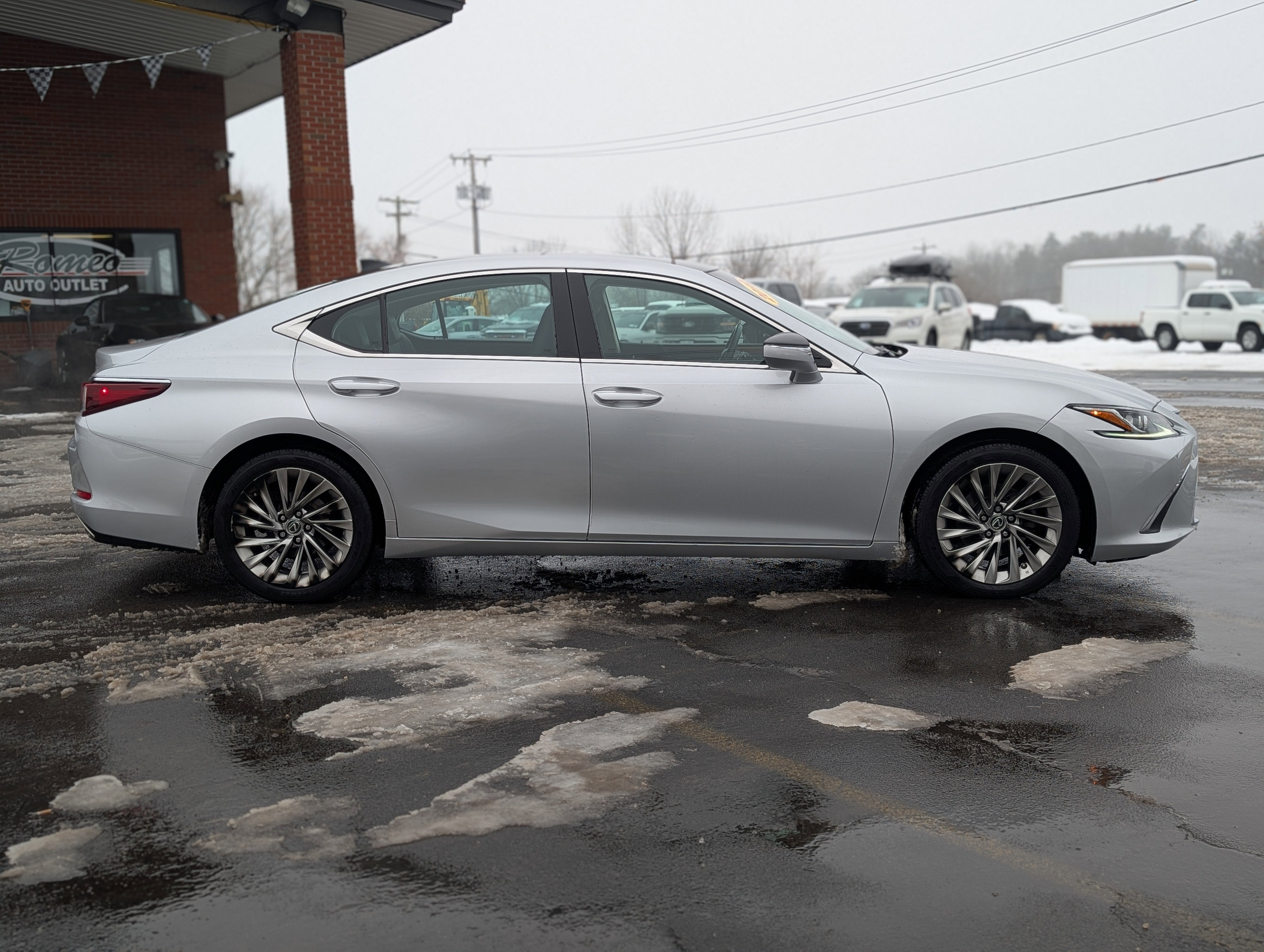 2019 Lexus ES 350 Luxury