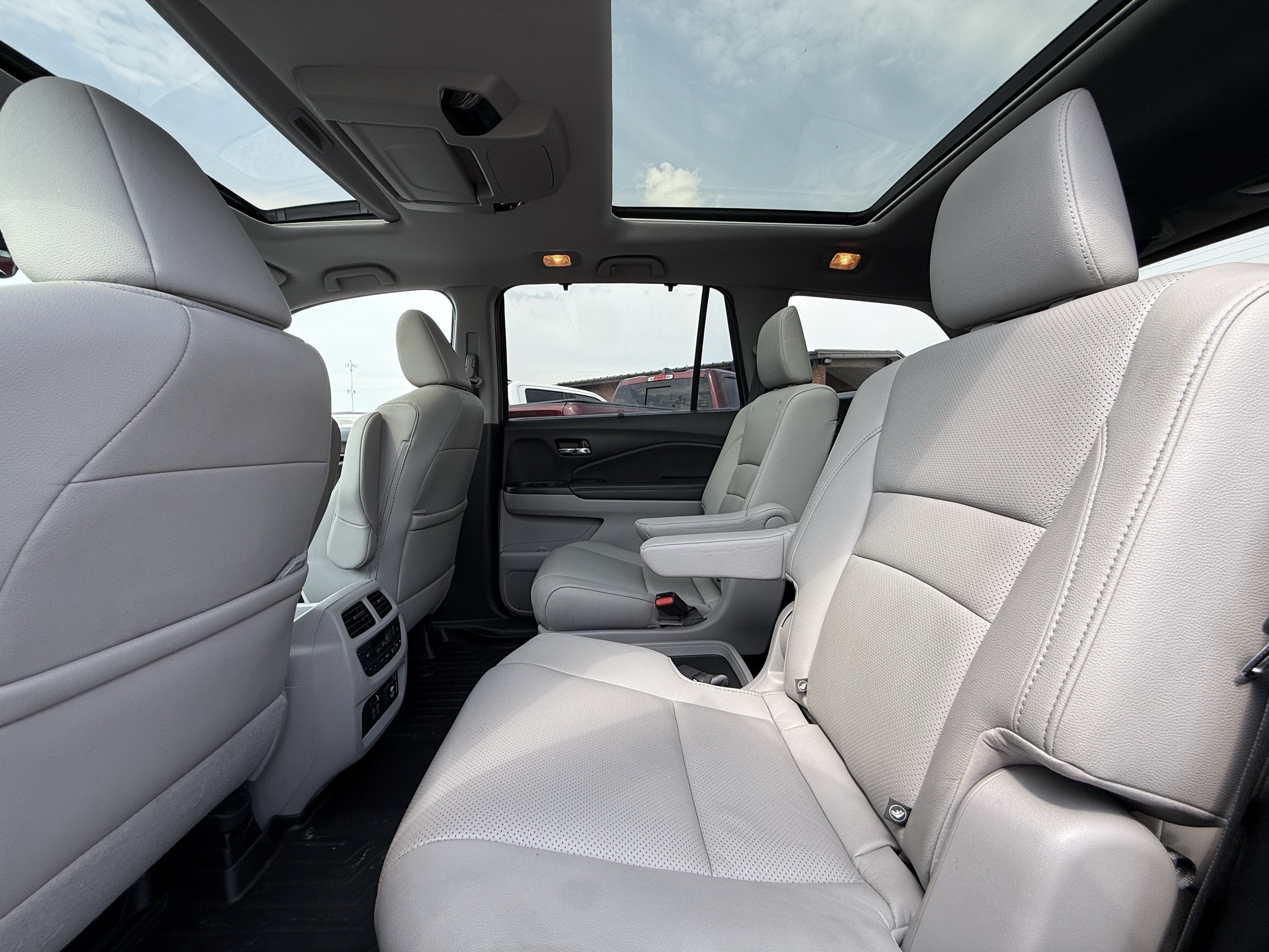 2021 Honda Pilot Elite