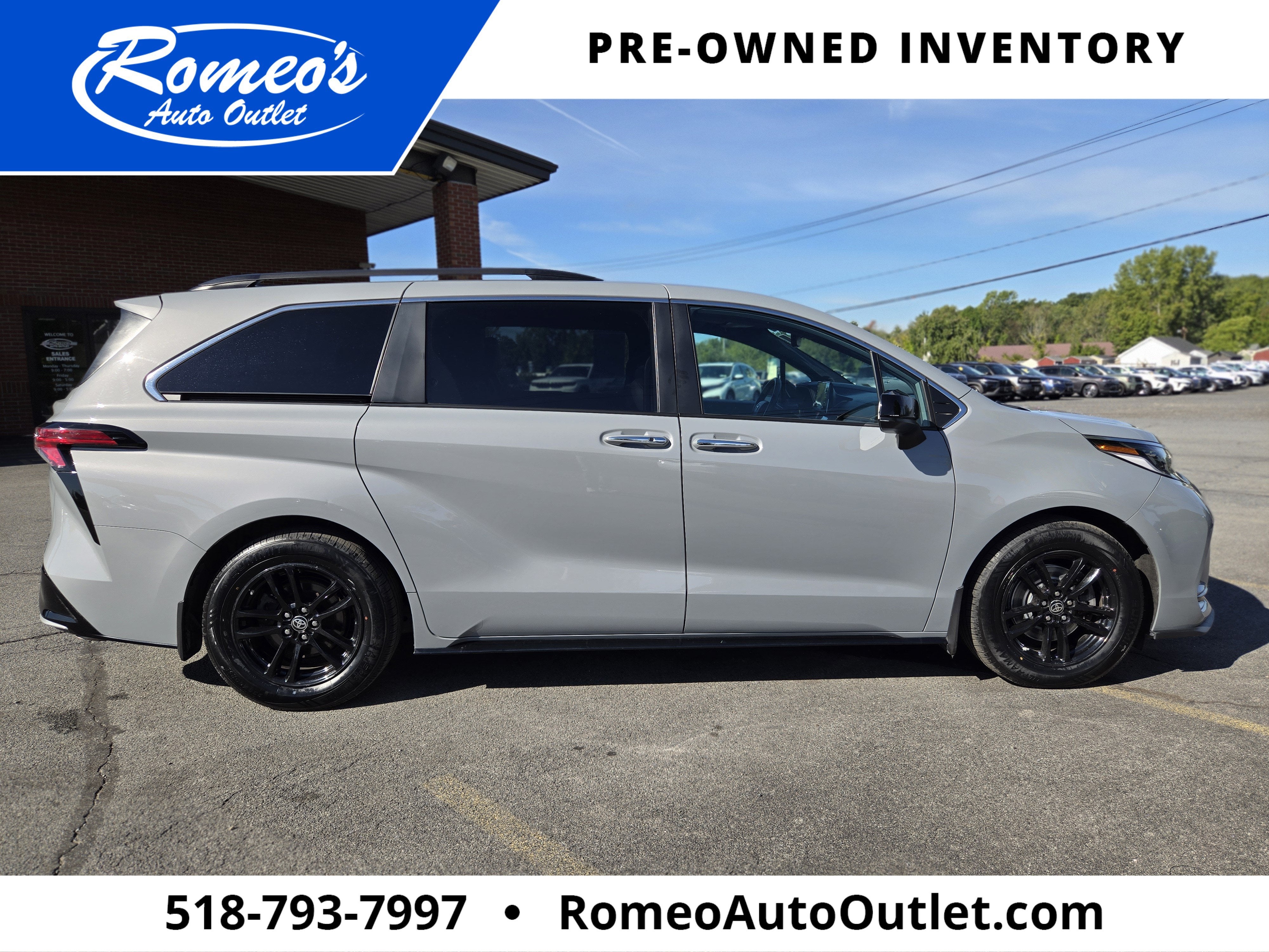 2024 Toyota Sienna XSE 7 Passenger