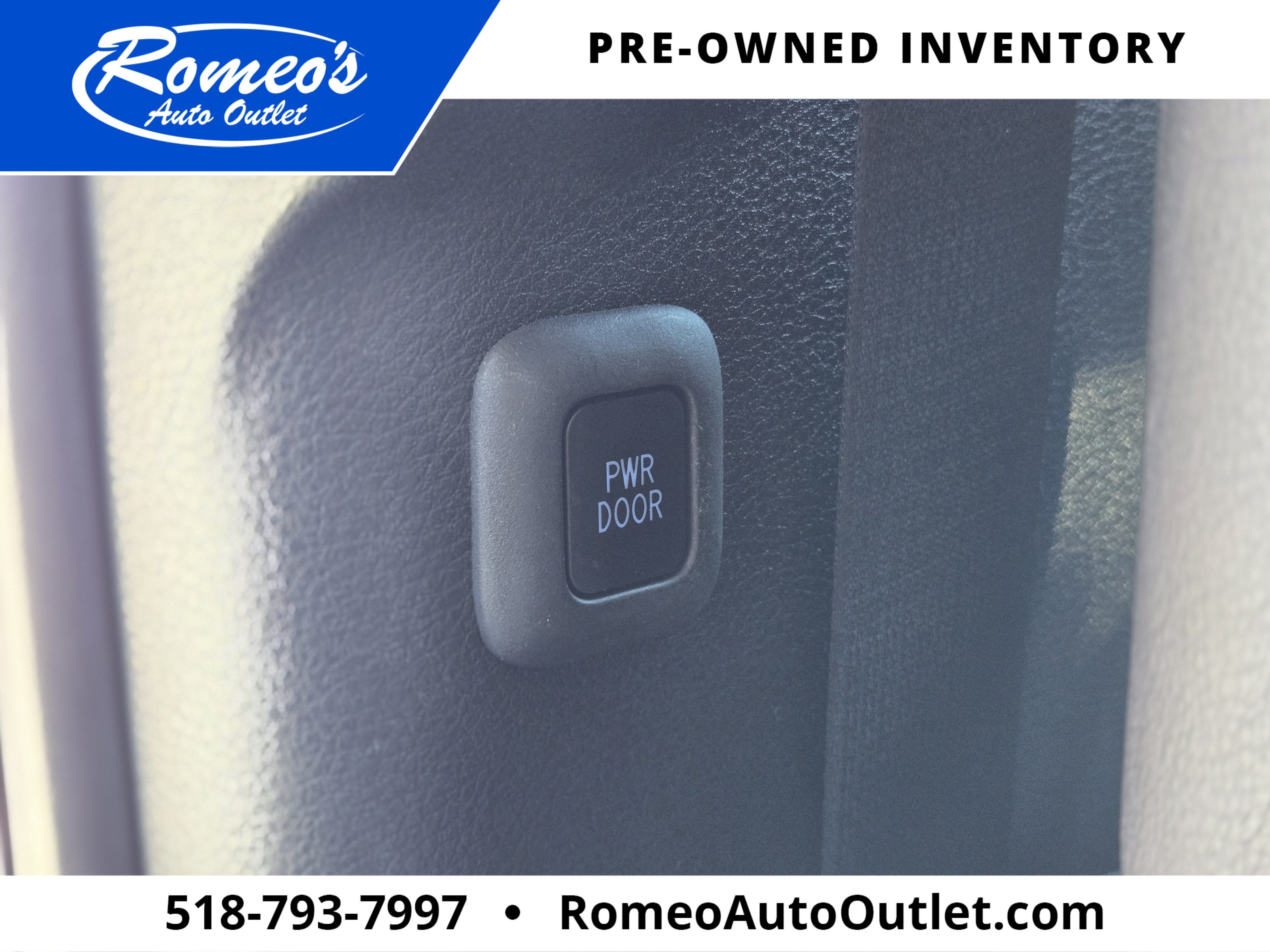 2024 Toyota Sienna XSE 7 Passenger