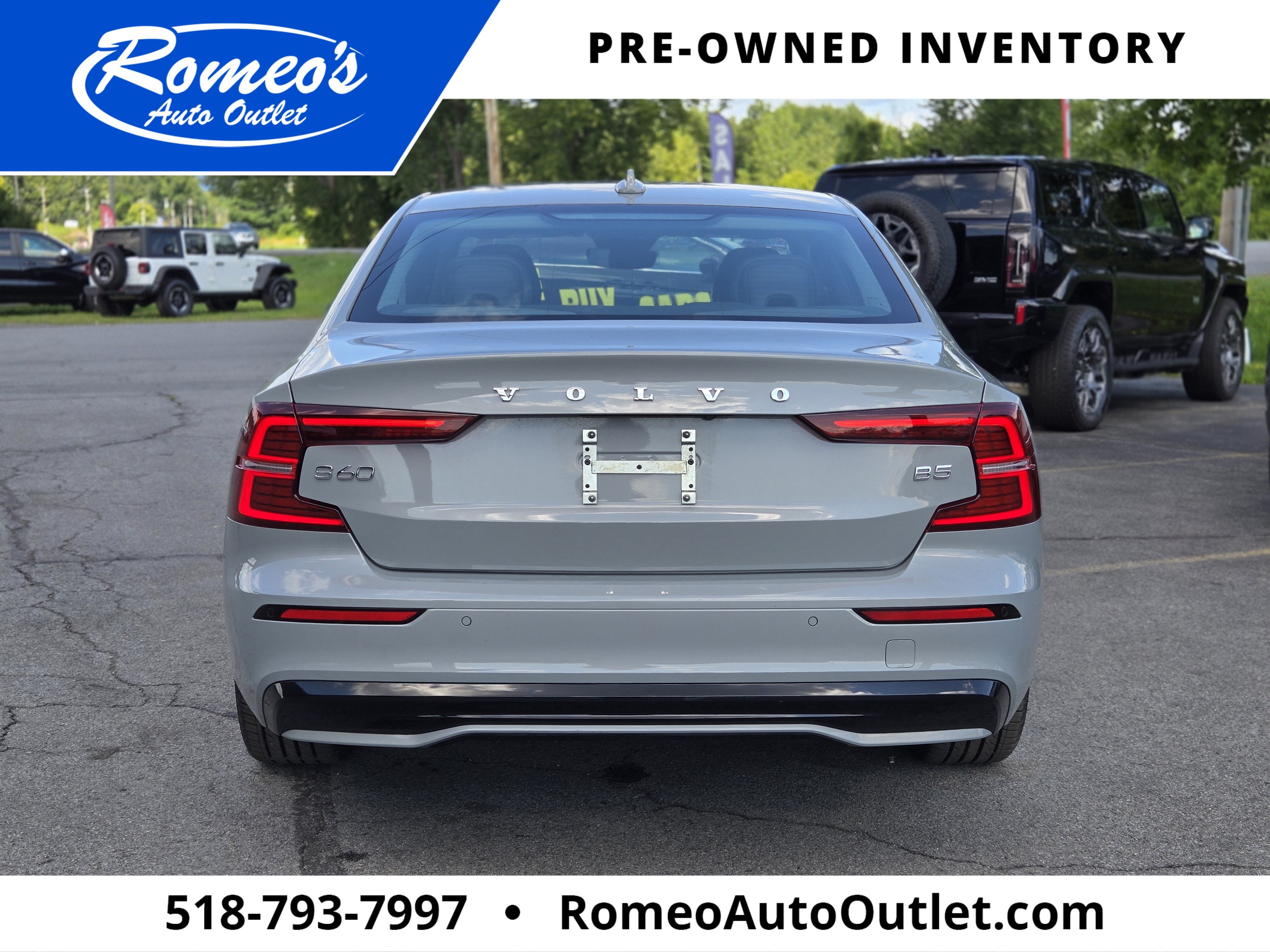 2024 Volvo S60 B5 Plus Dark Theme