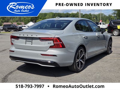 2024 Volvo S60 B5 Plus Dark Theme
