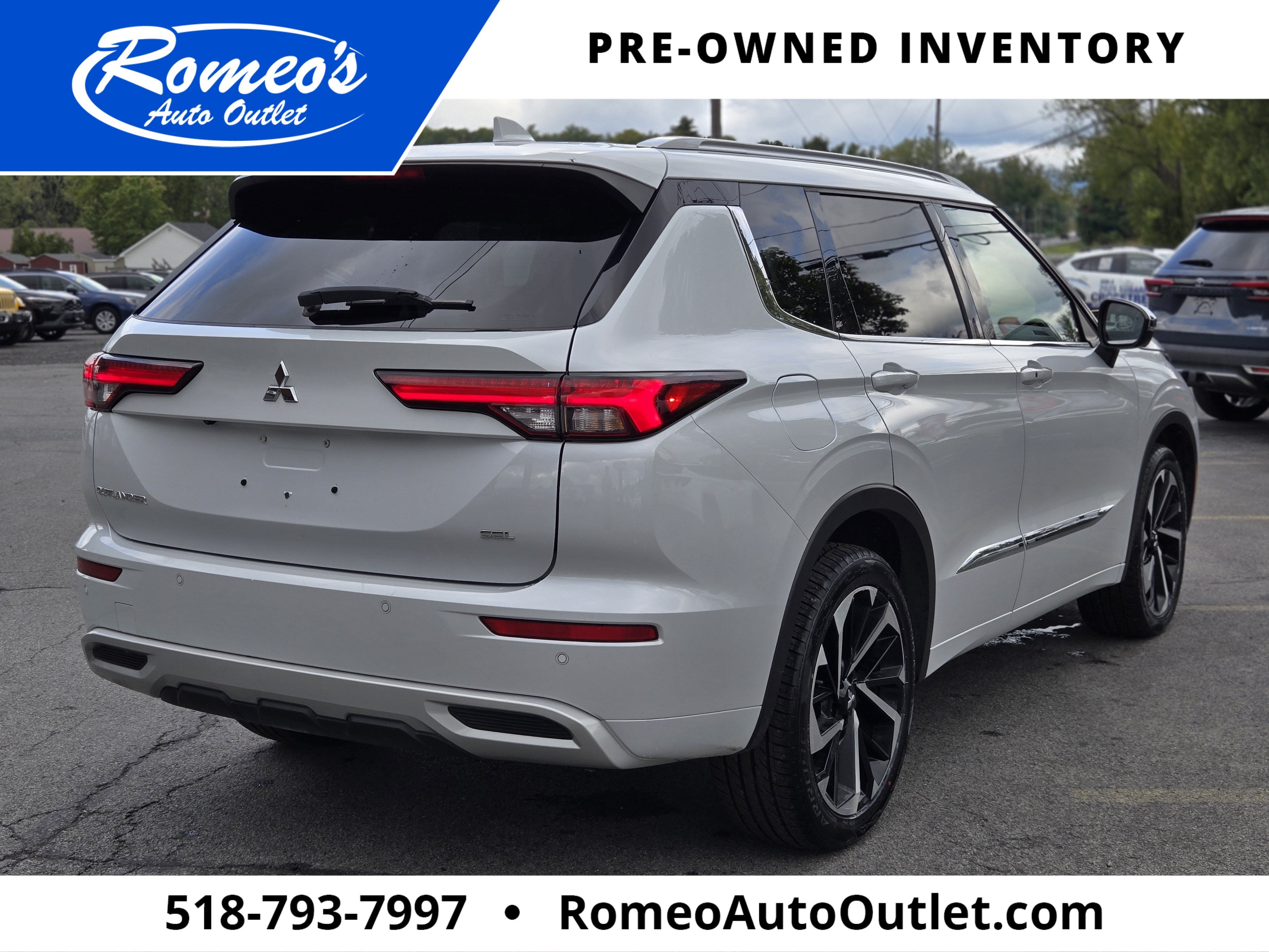2023 Mitsubishi Outlander SEL - Photo 11