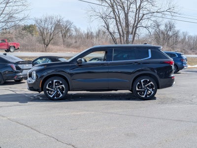 2023 Mitsubishi Outlander SEL
