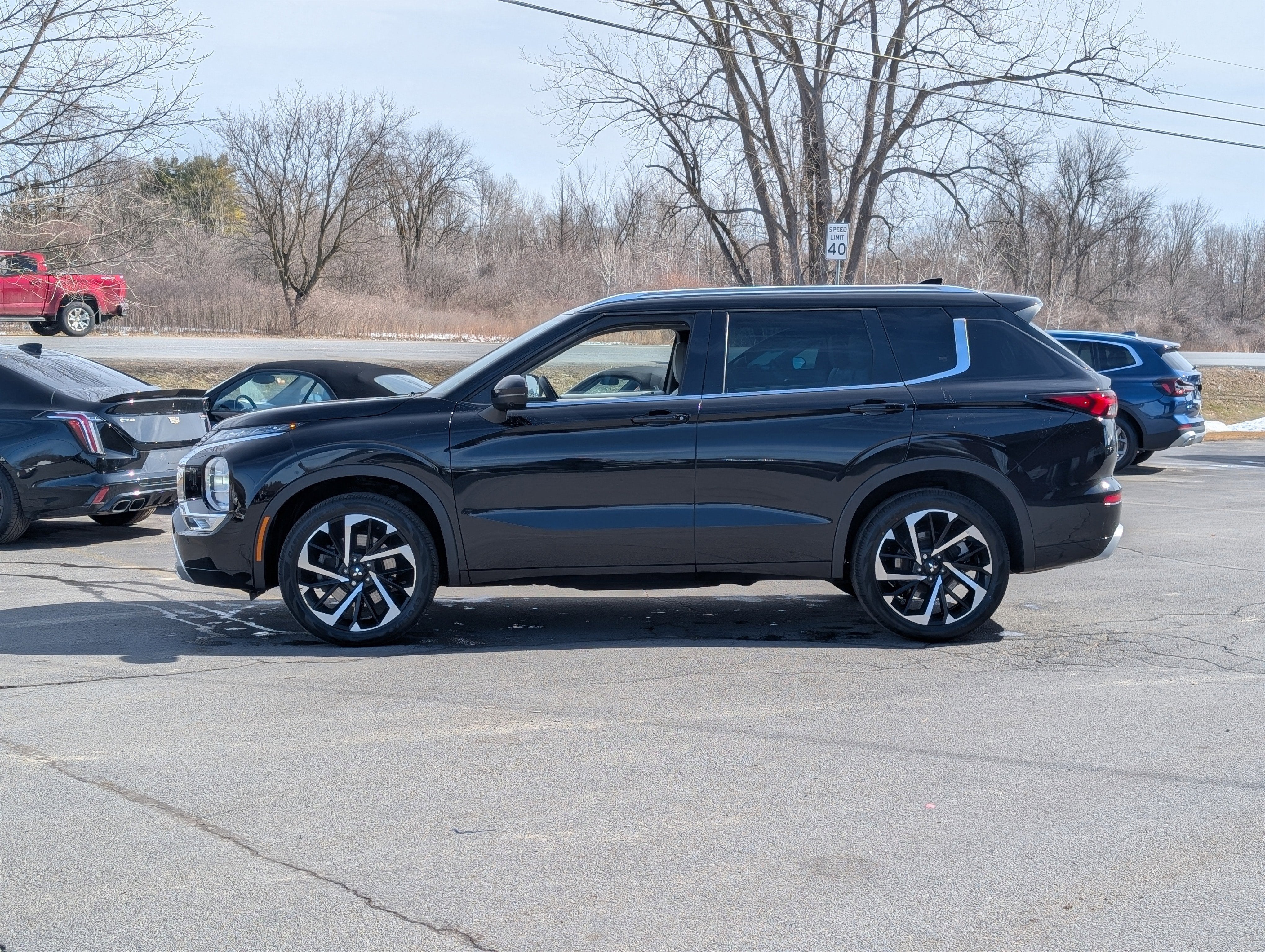 2023 Mitsubishi Outlander SEL