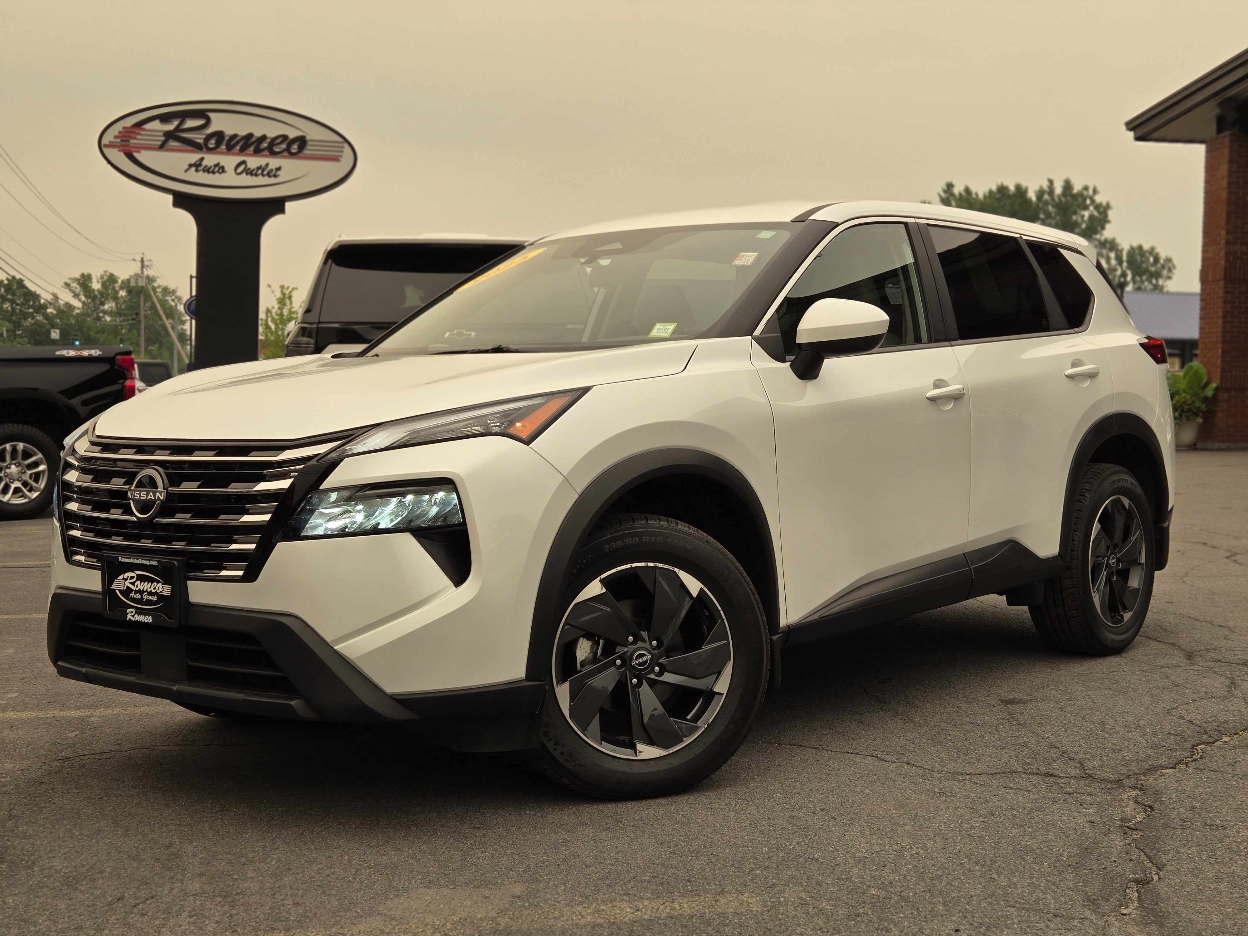 2025 Nissan Rogue SV