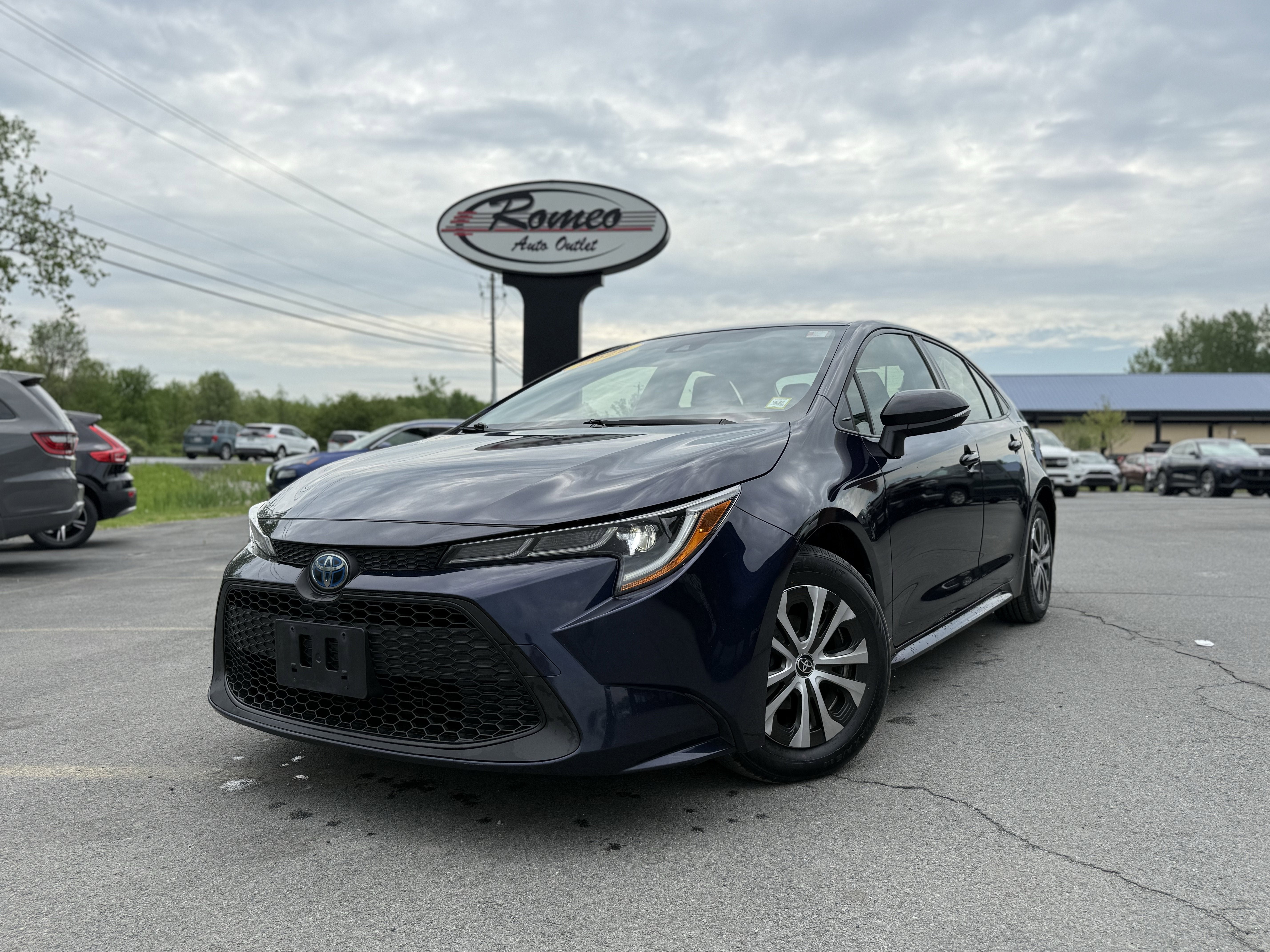 2022 Toyota Corolla Hybrid LE