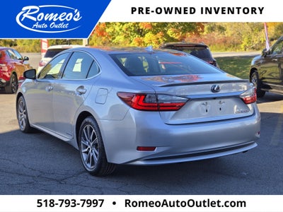 2016 Lexus ES 300h