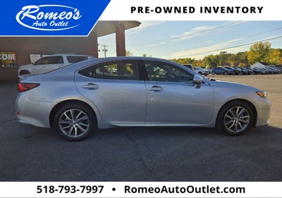 2016 Lexus ES 300h