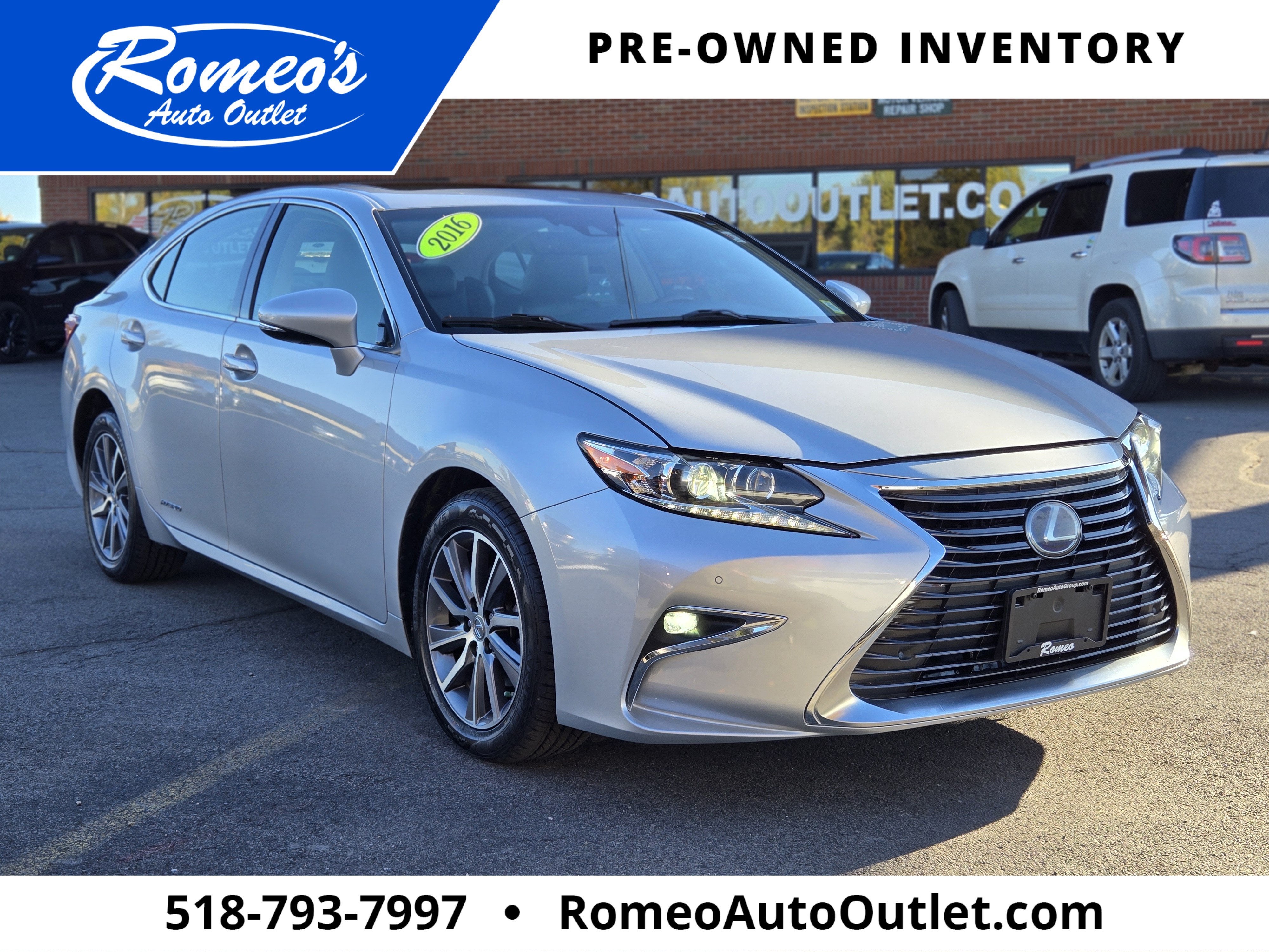 2016 Lexus ES 300h