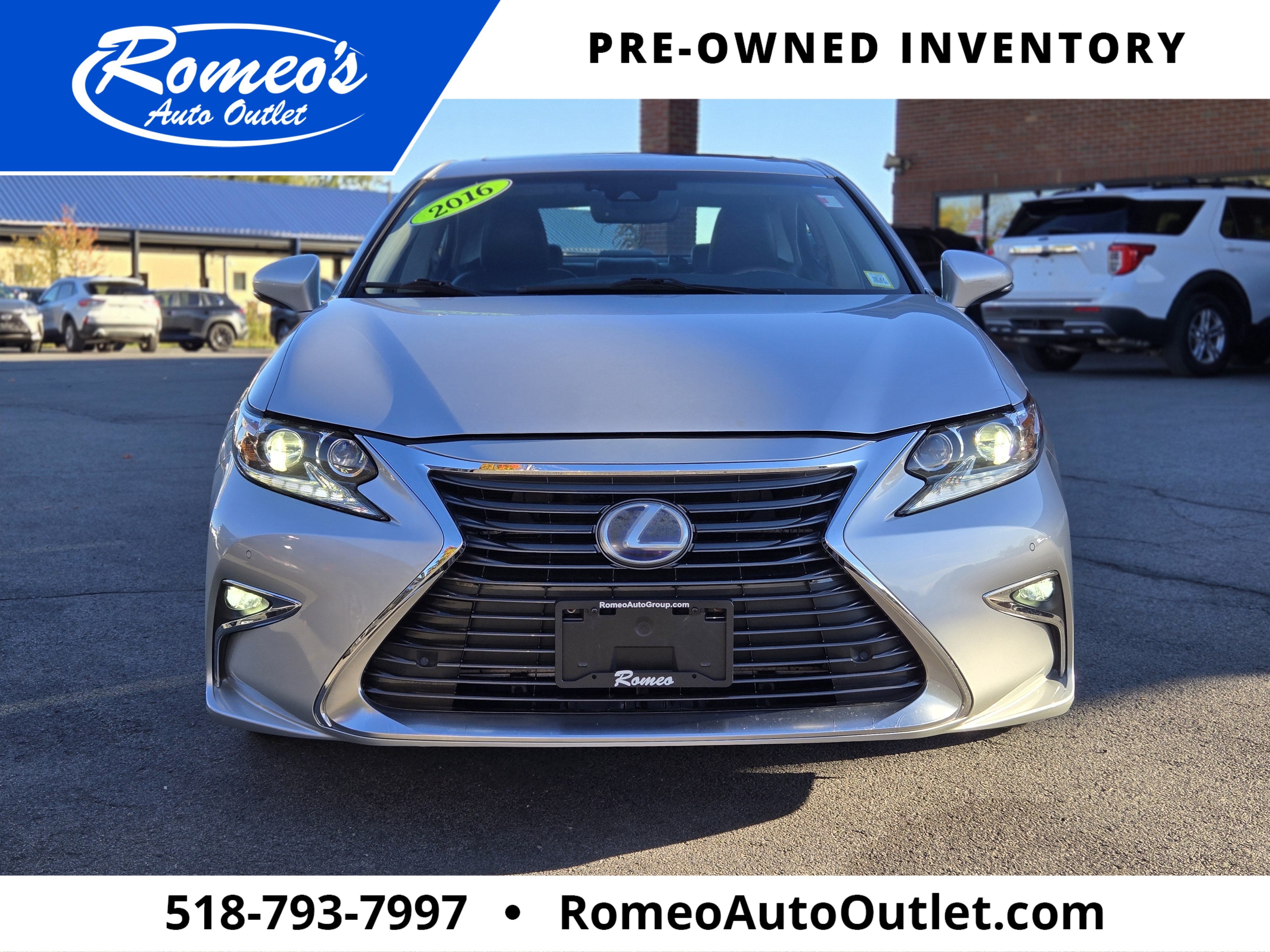 2016 Lexus ES 300h