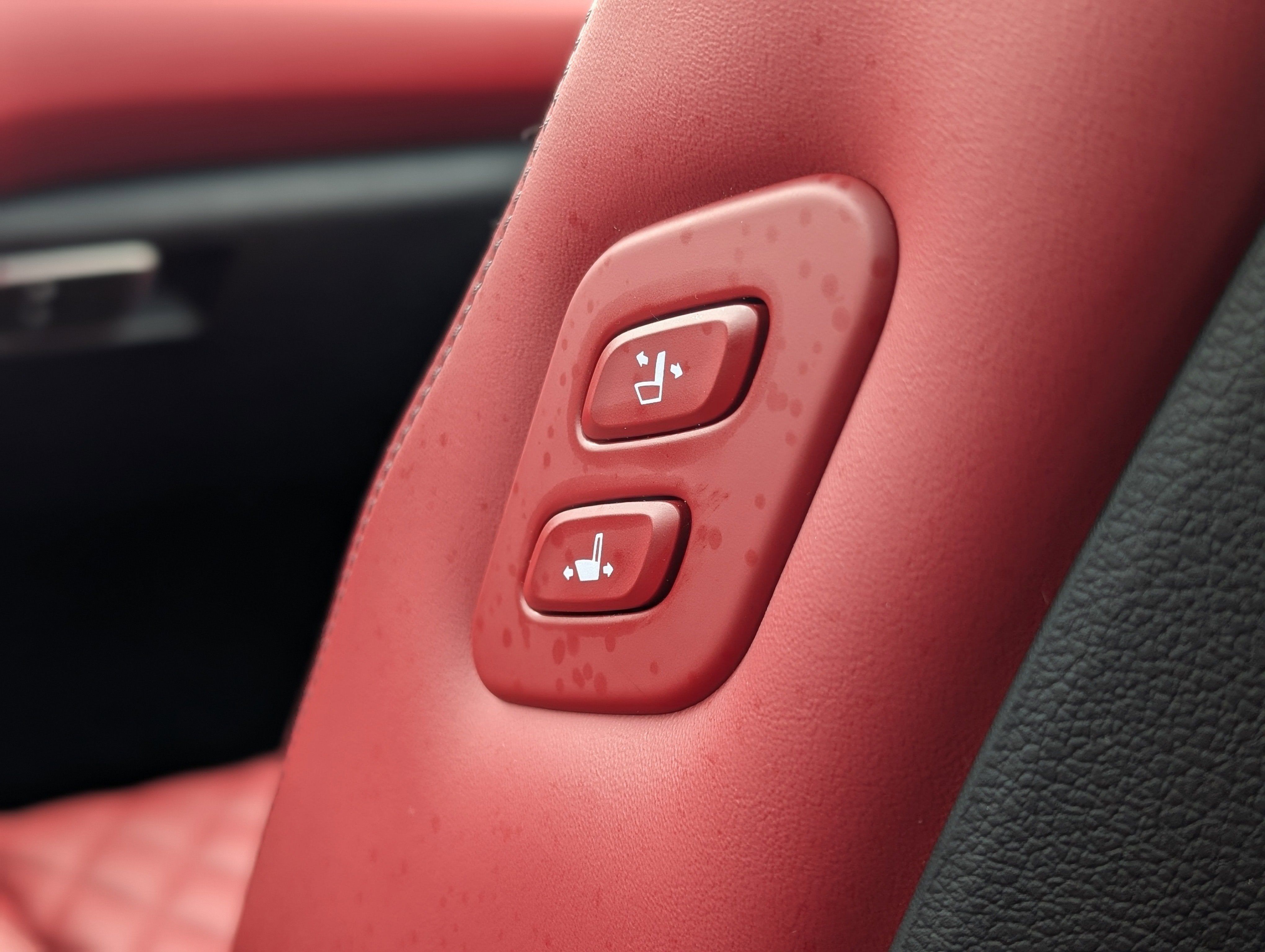 2022 Genesis G70 3.3T Launch Edition