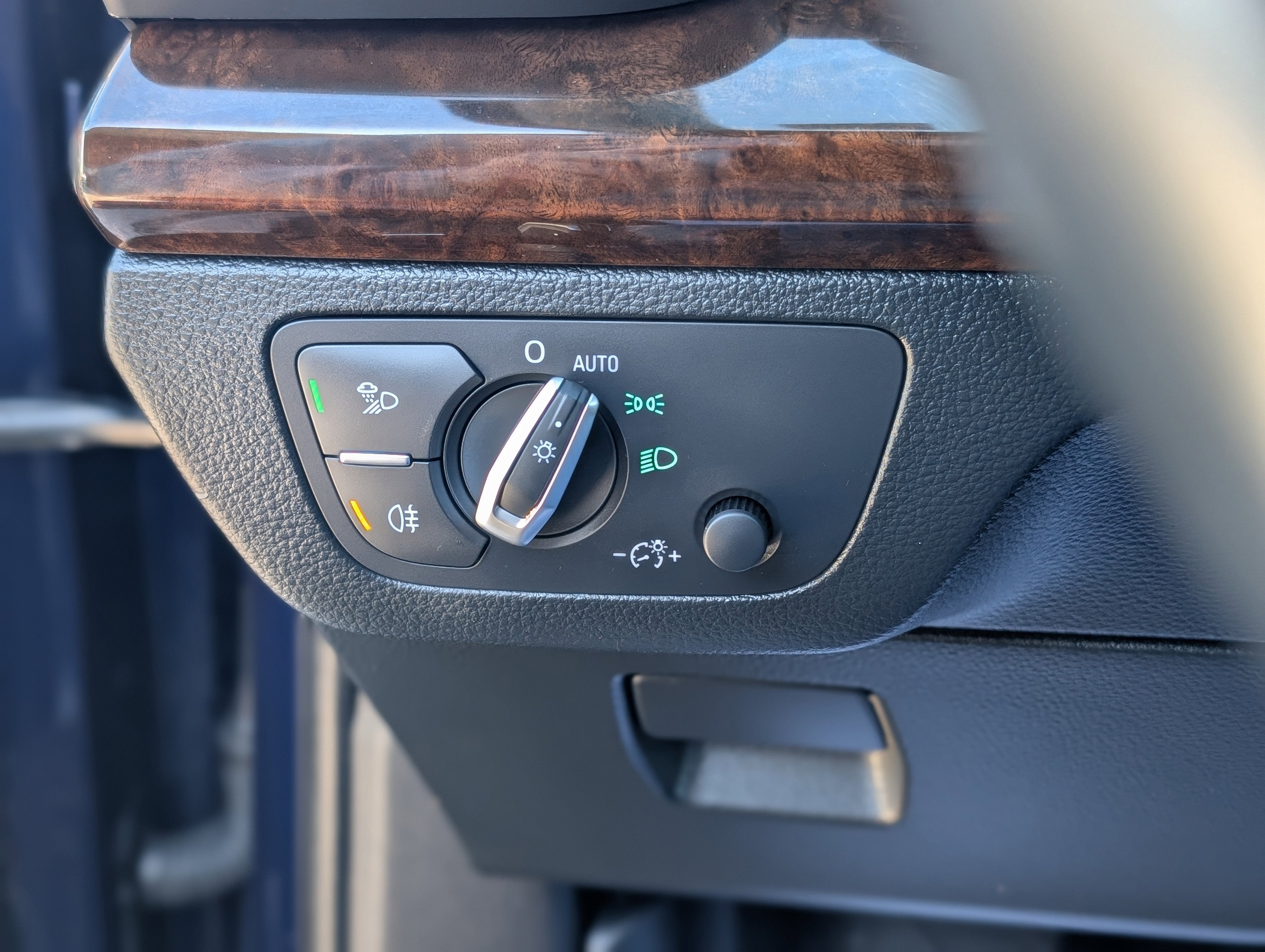 2020 Audi Q5 45 Premium Plus quattro