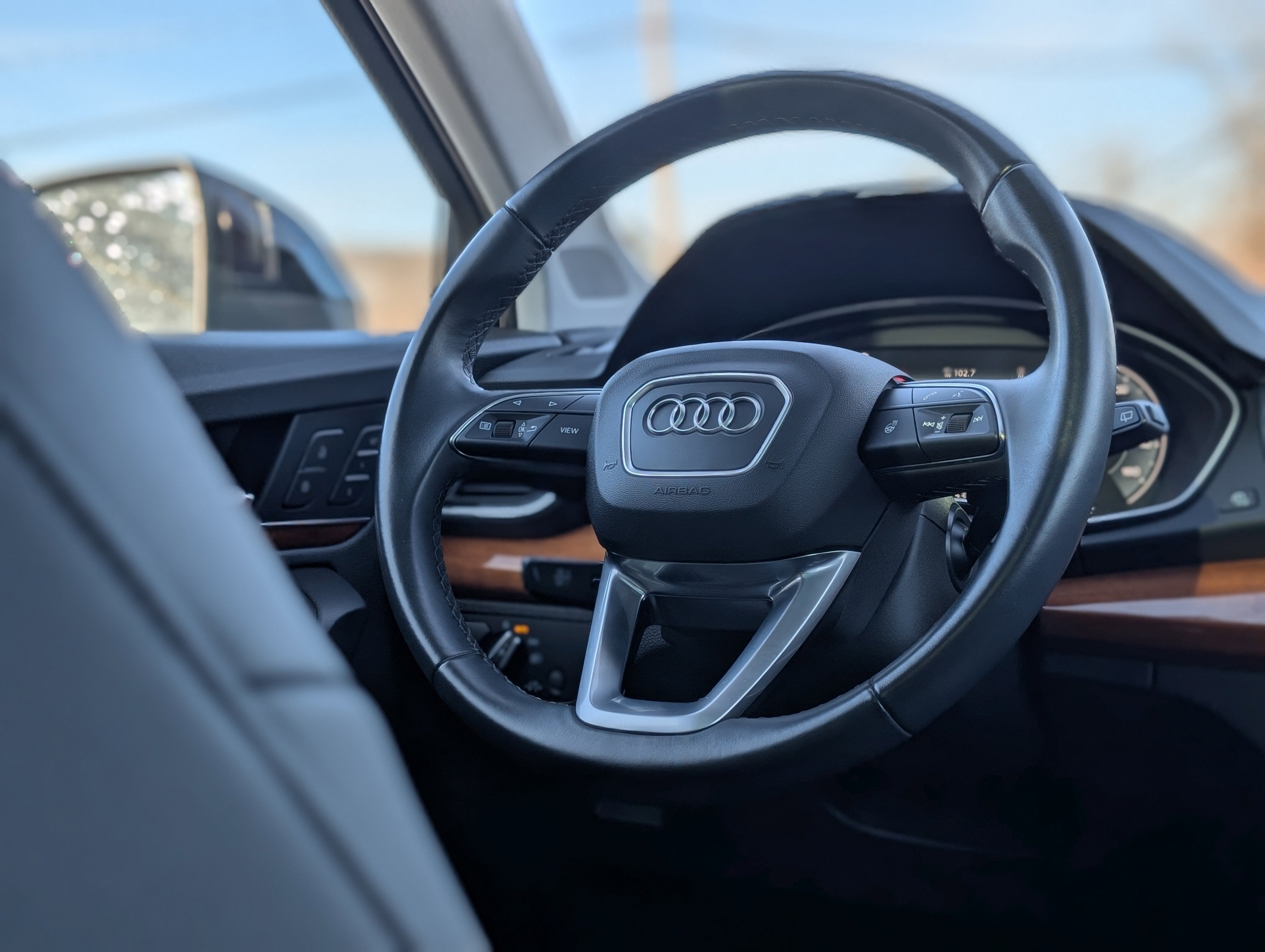 2022 Audi Q5 45 S line Premium quattro