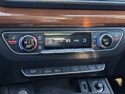 2022 Audi Q5 45 S line Premium quattro